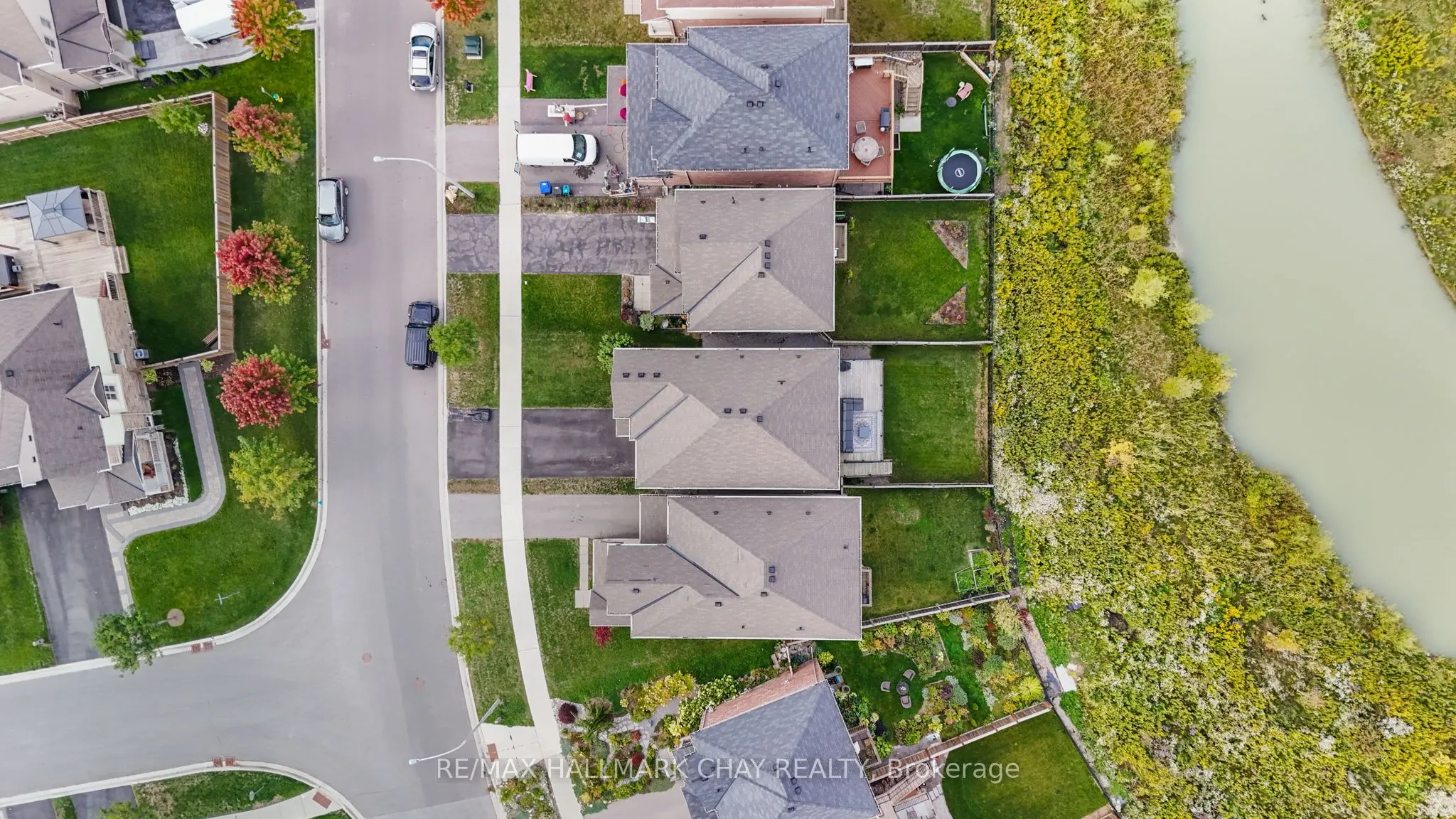 52 Strachan Trail