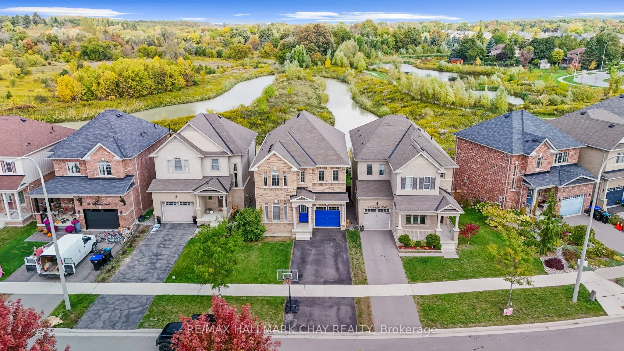 52 Strachan Trail