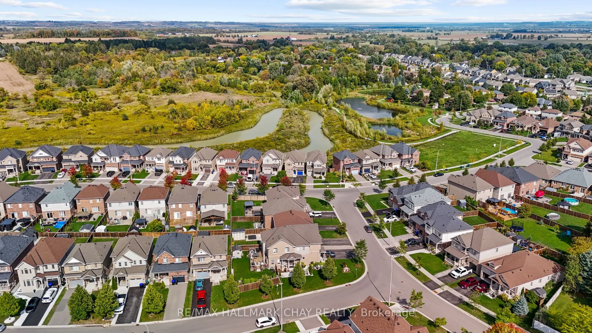 52 Strachan Trail