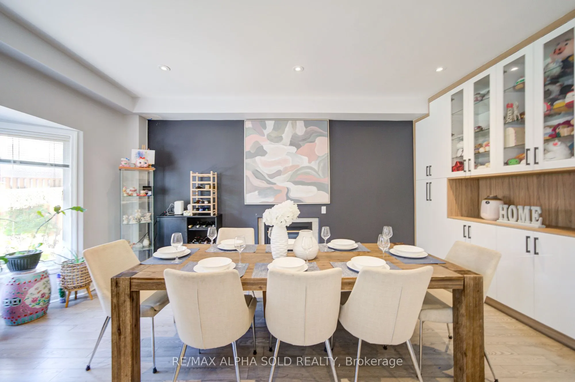 6 Sapphire Drive