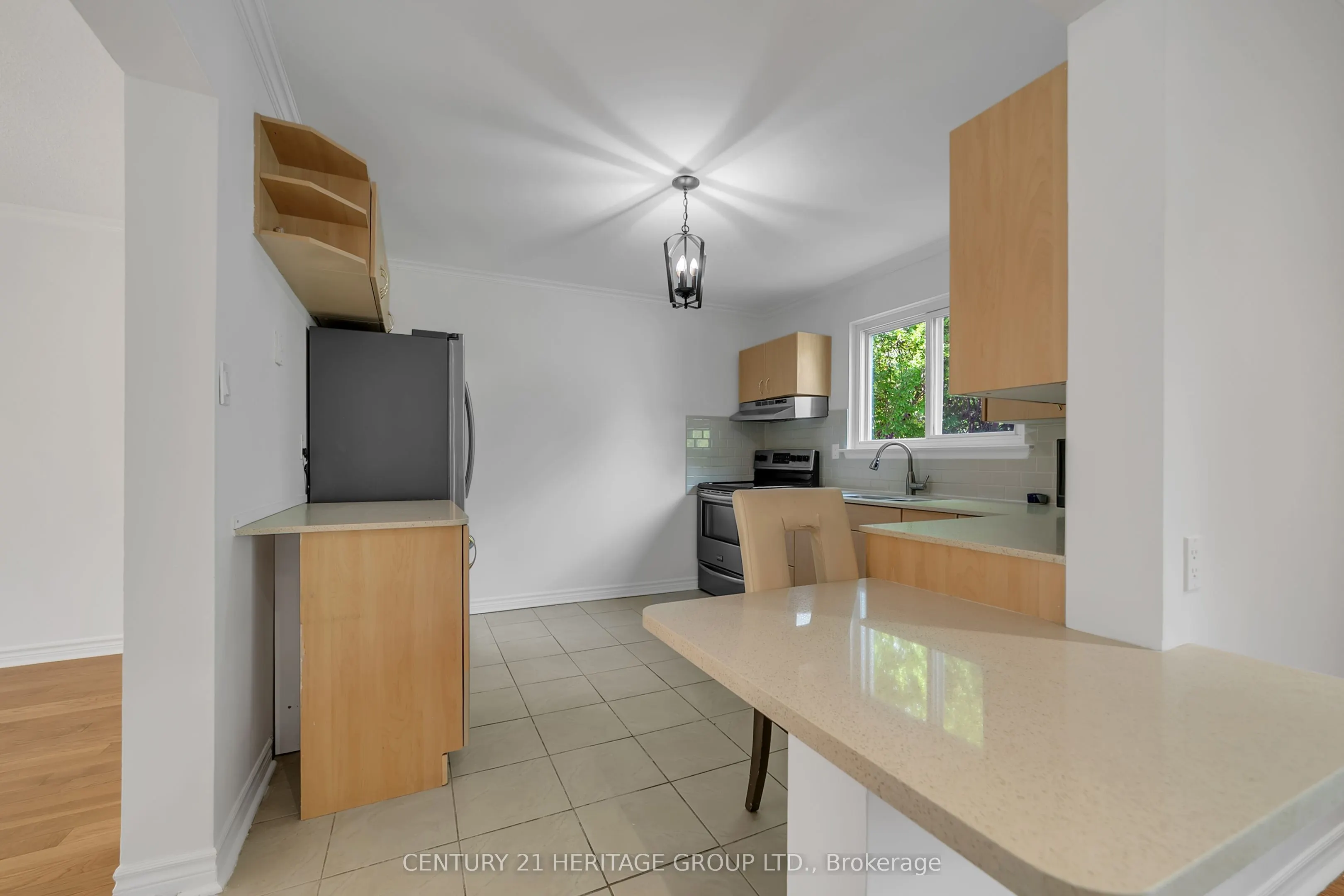 24 Springhead Gardens, #Main & Upper