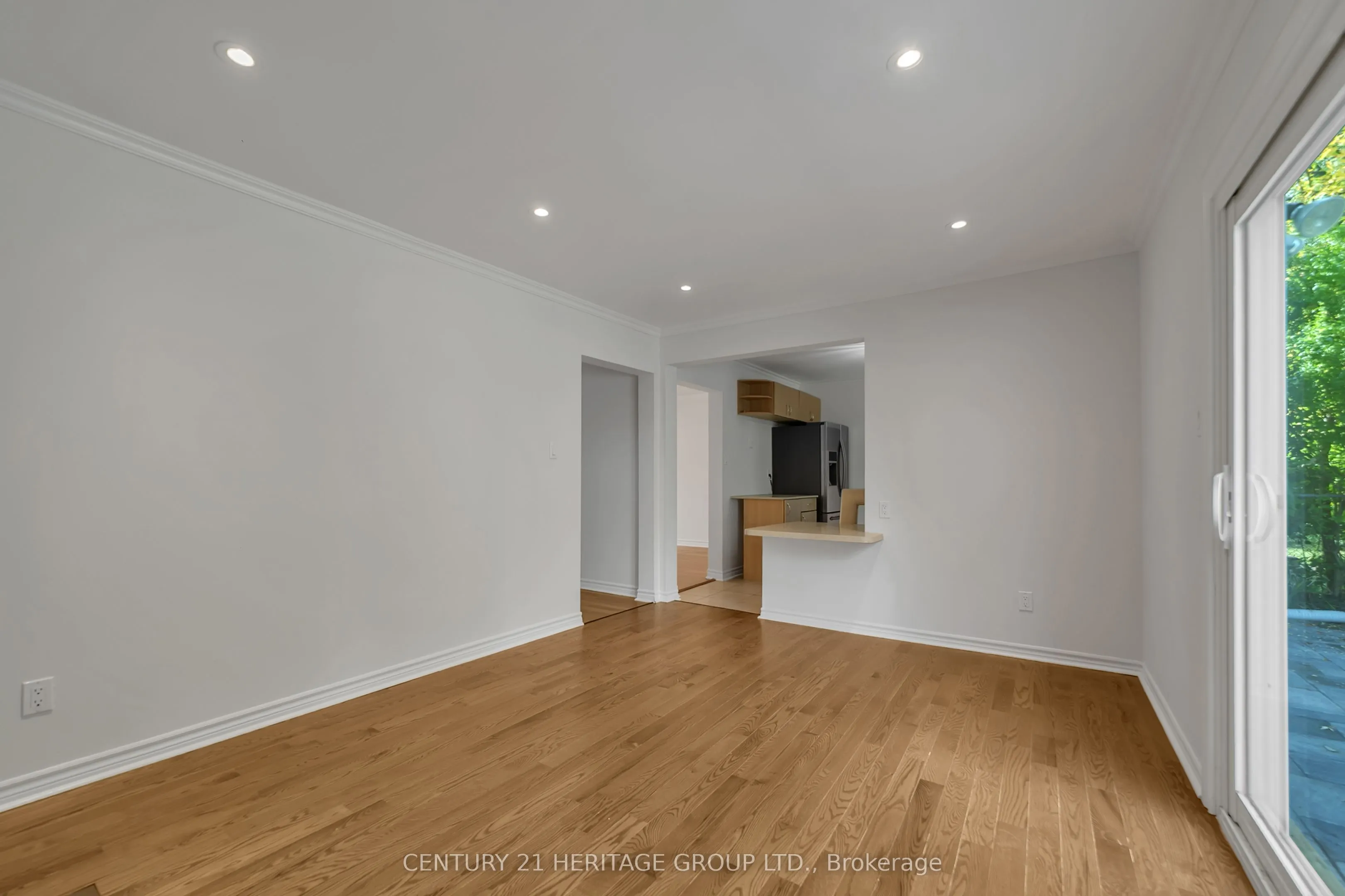 24 Springhead Gardens, #Main & Upper