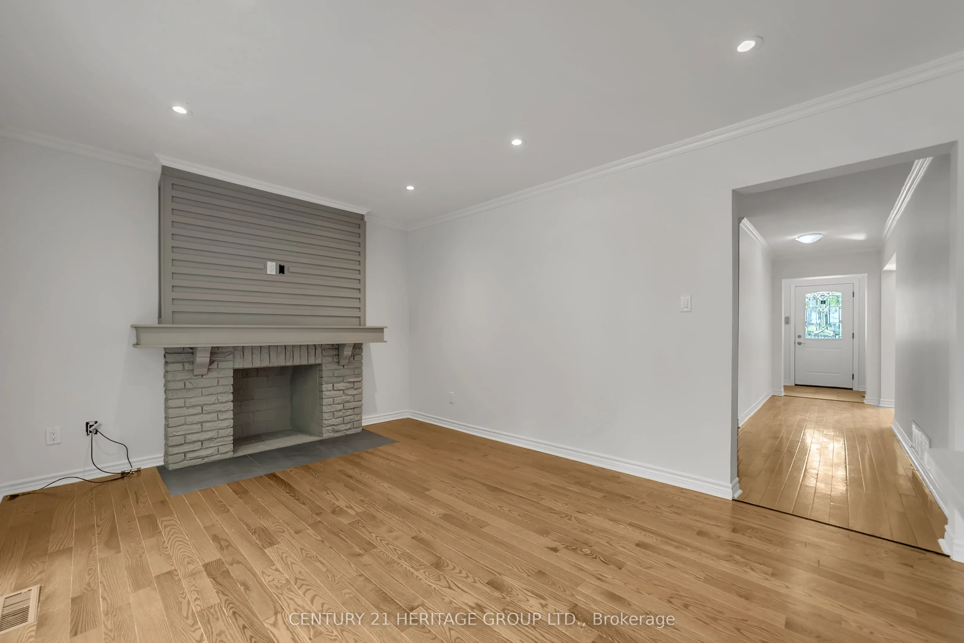 24 Springhead Gardens, #Main & Upper