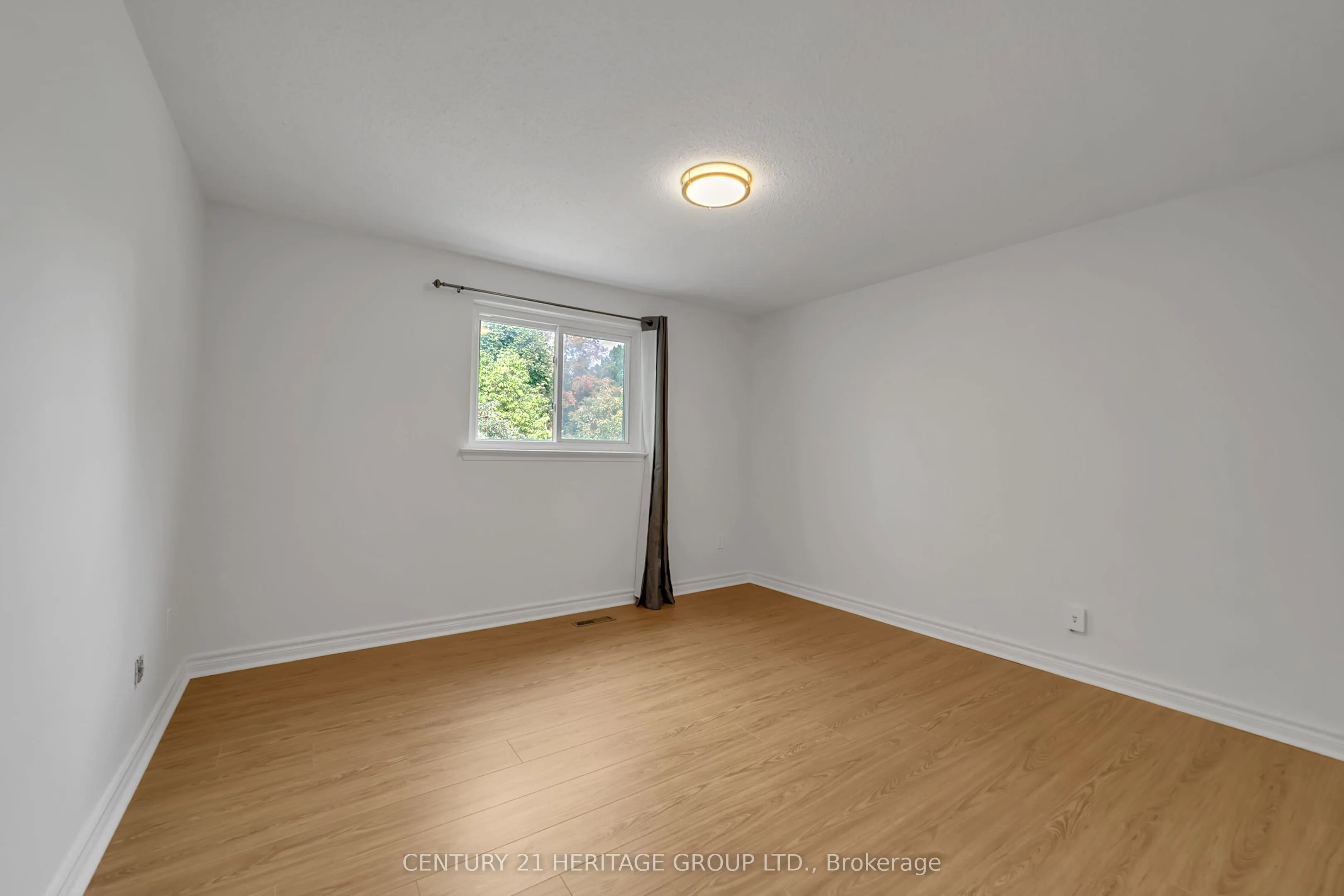 24 Springhead Gardens, #Main & Upper