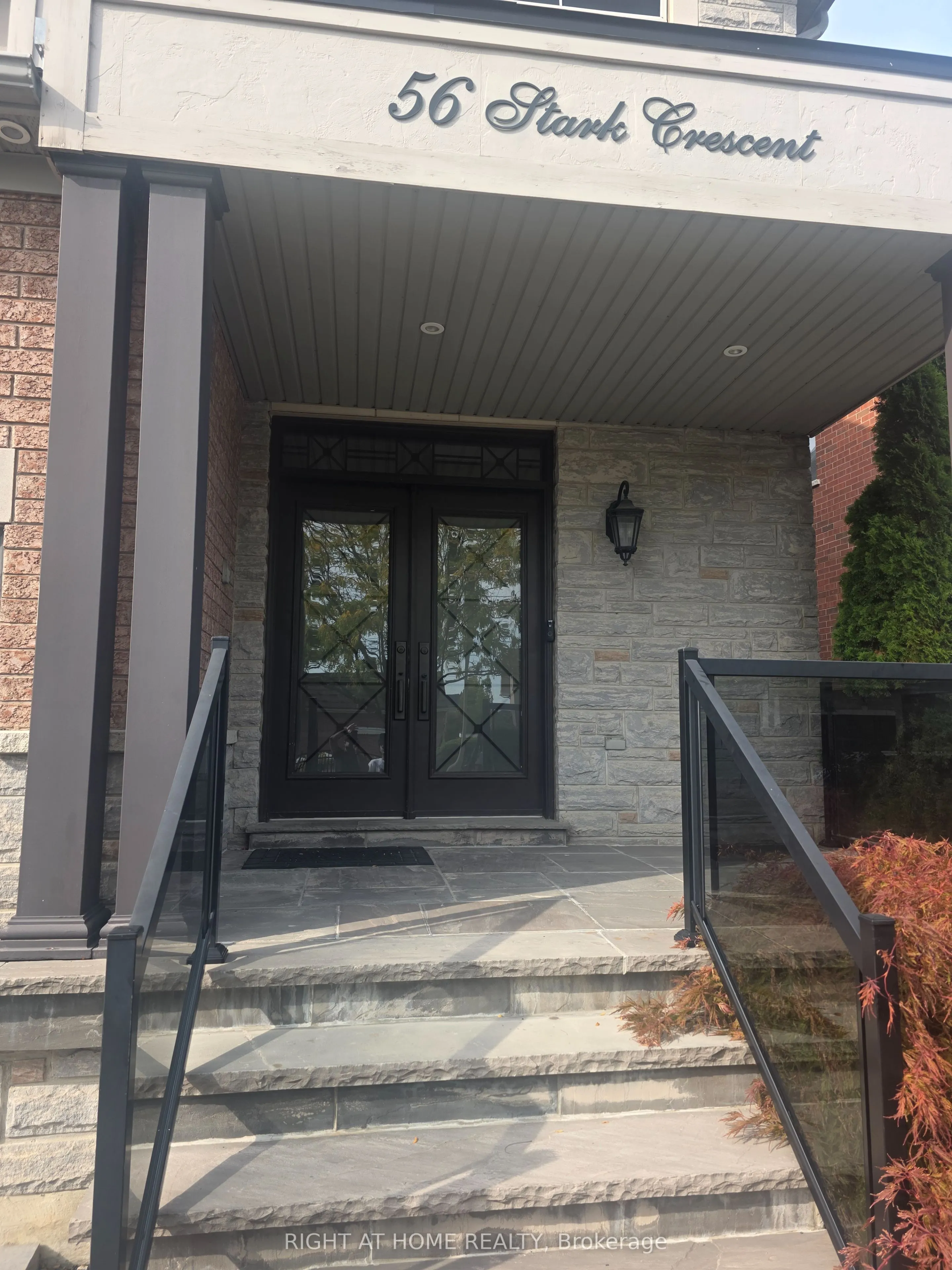 56 Stark Crescent