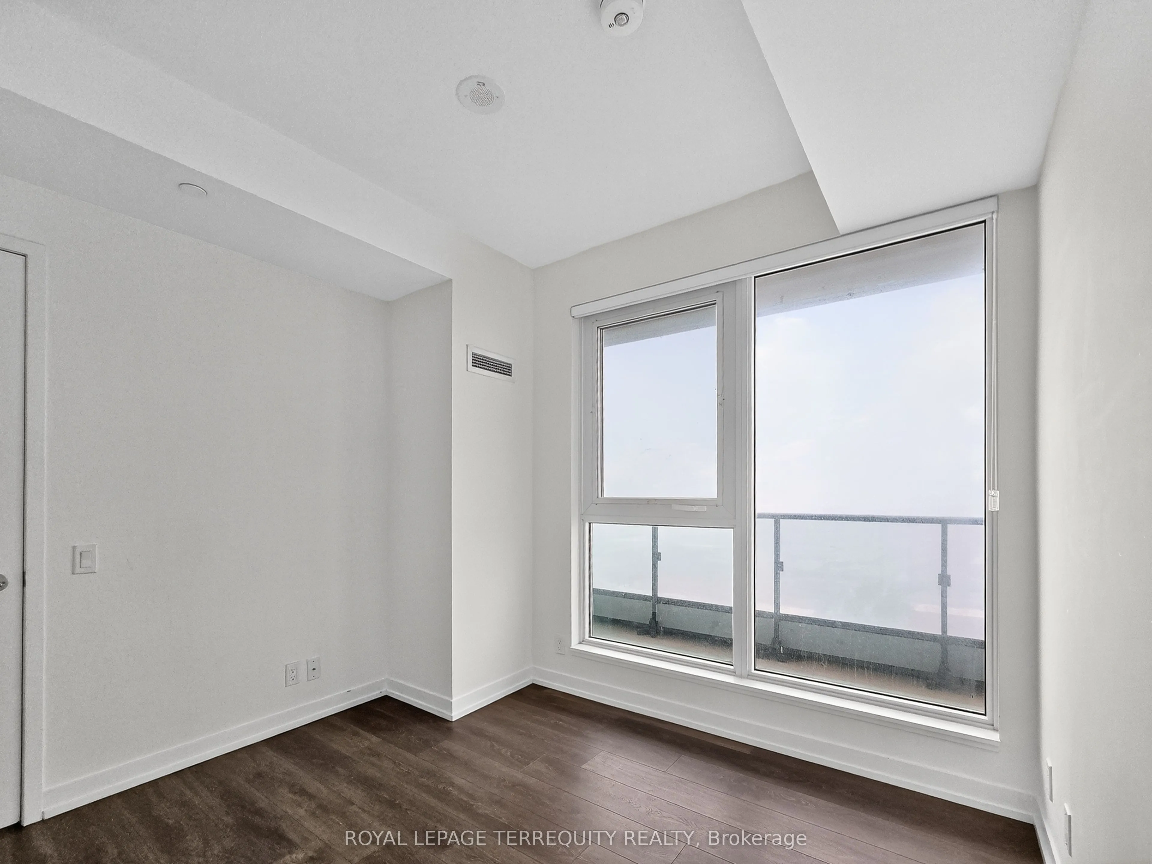 898 Portage Parkway, #3711