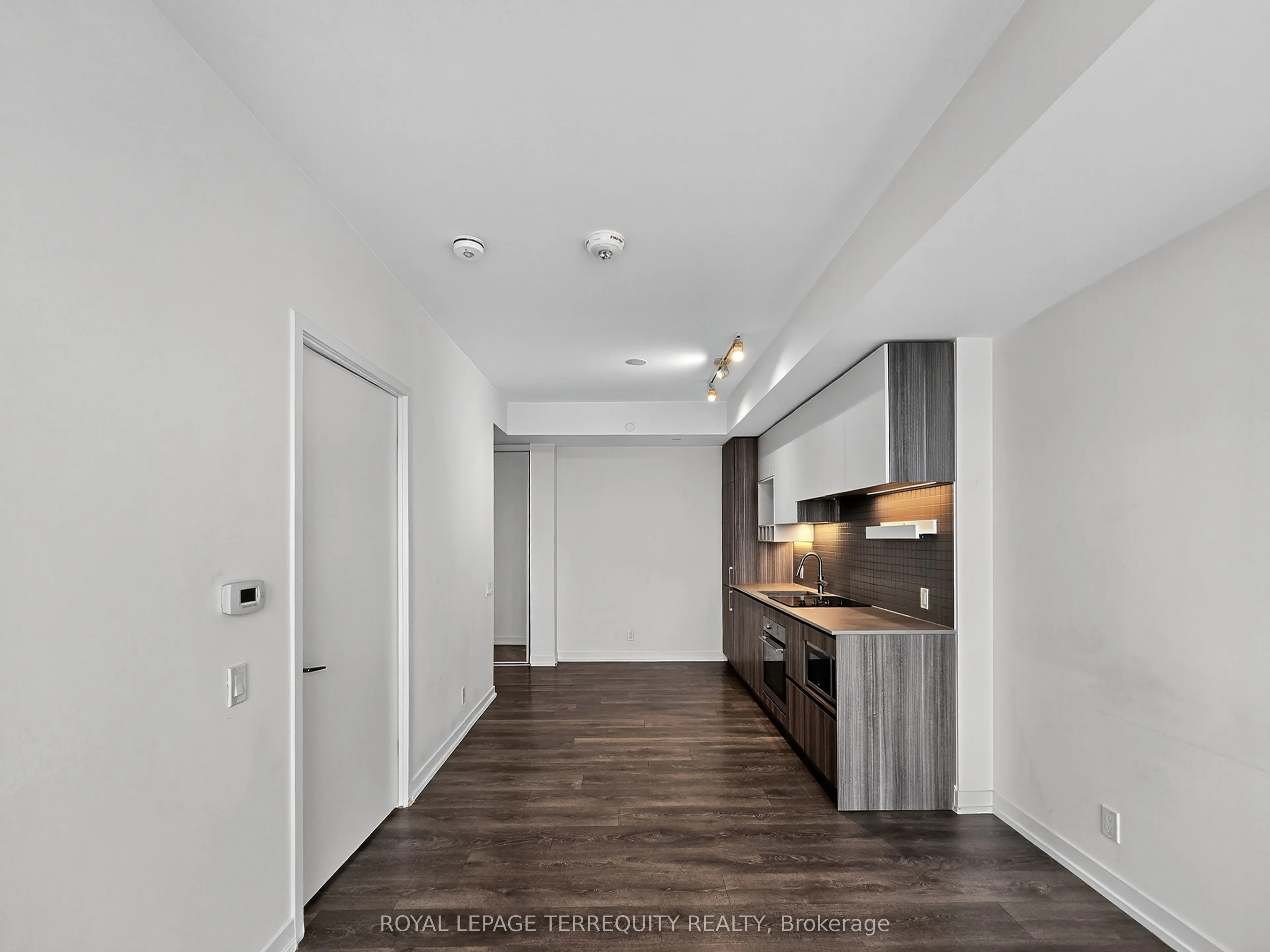 898 Portage Parkway, #3711