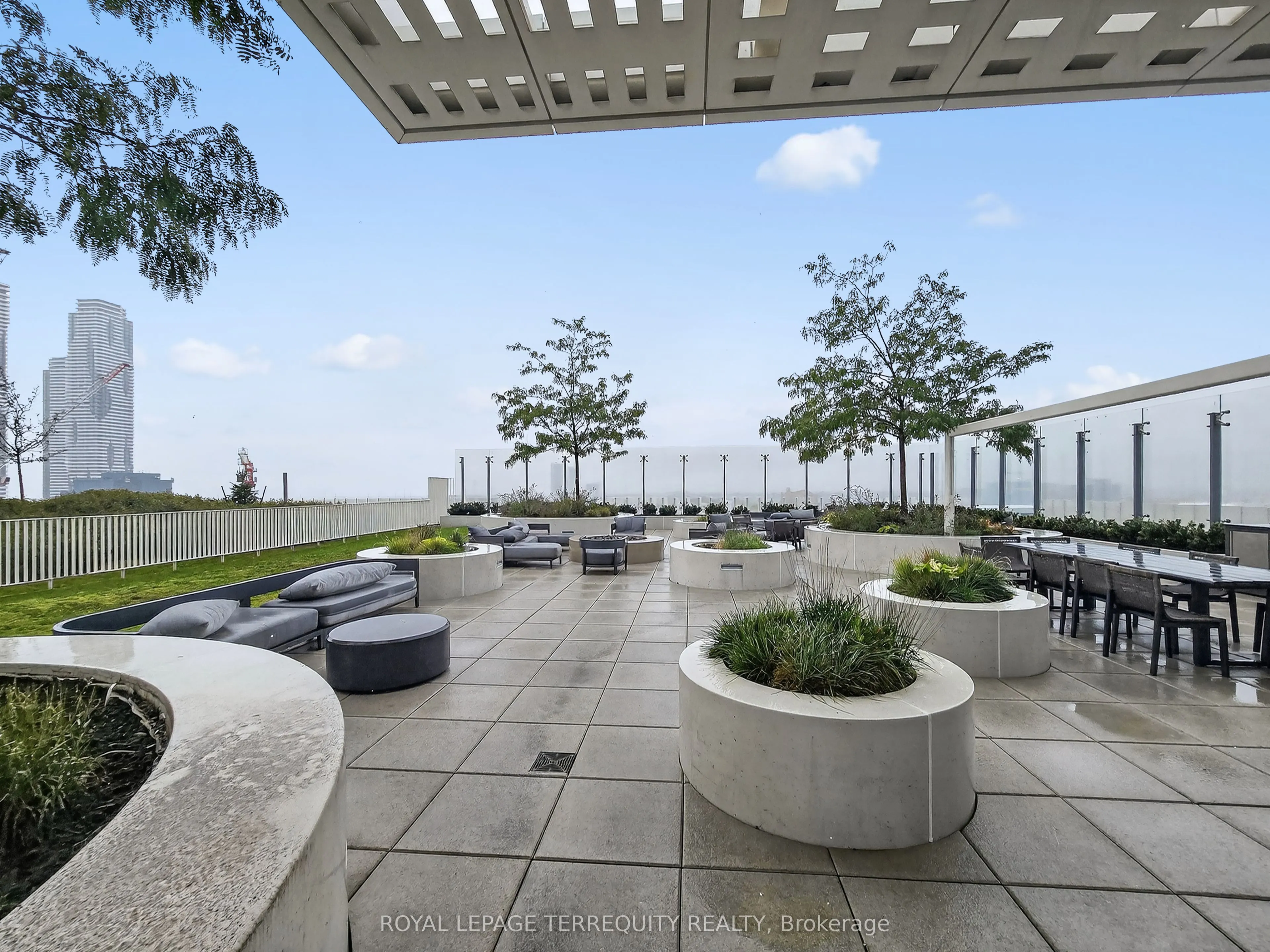 898 Portage Parkway, #3711