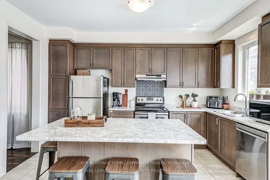 136 Casserley Crescent