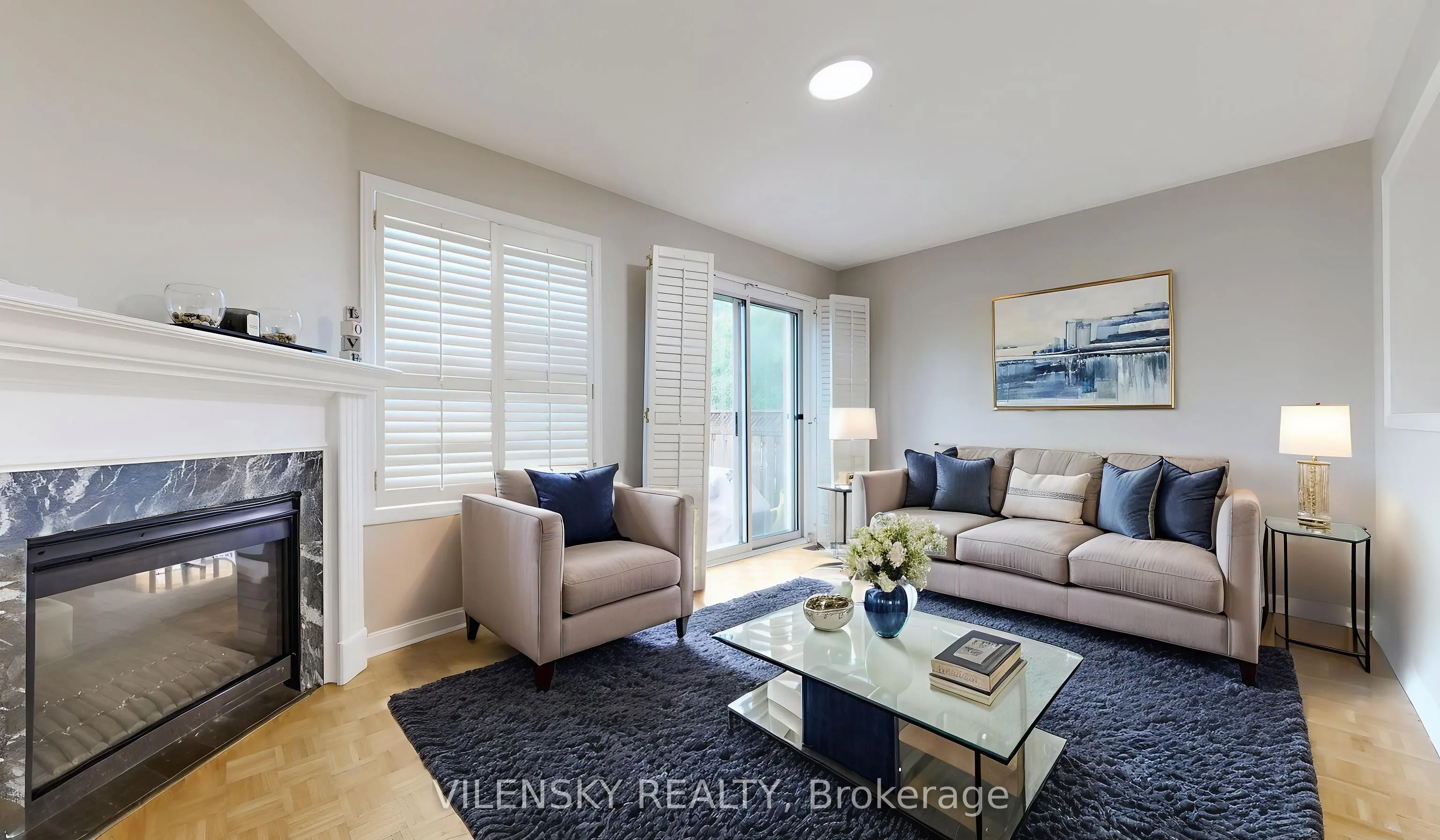 124 Foxfield Crescent