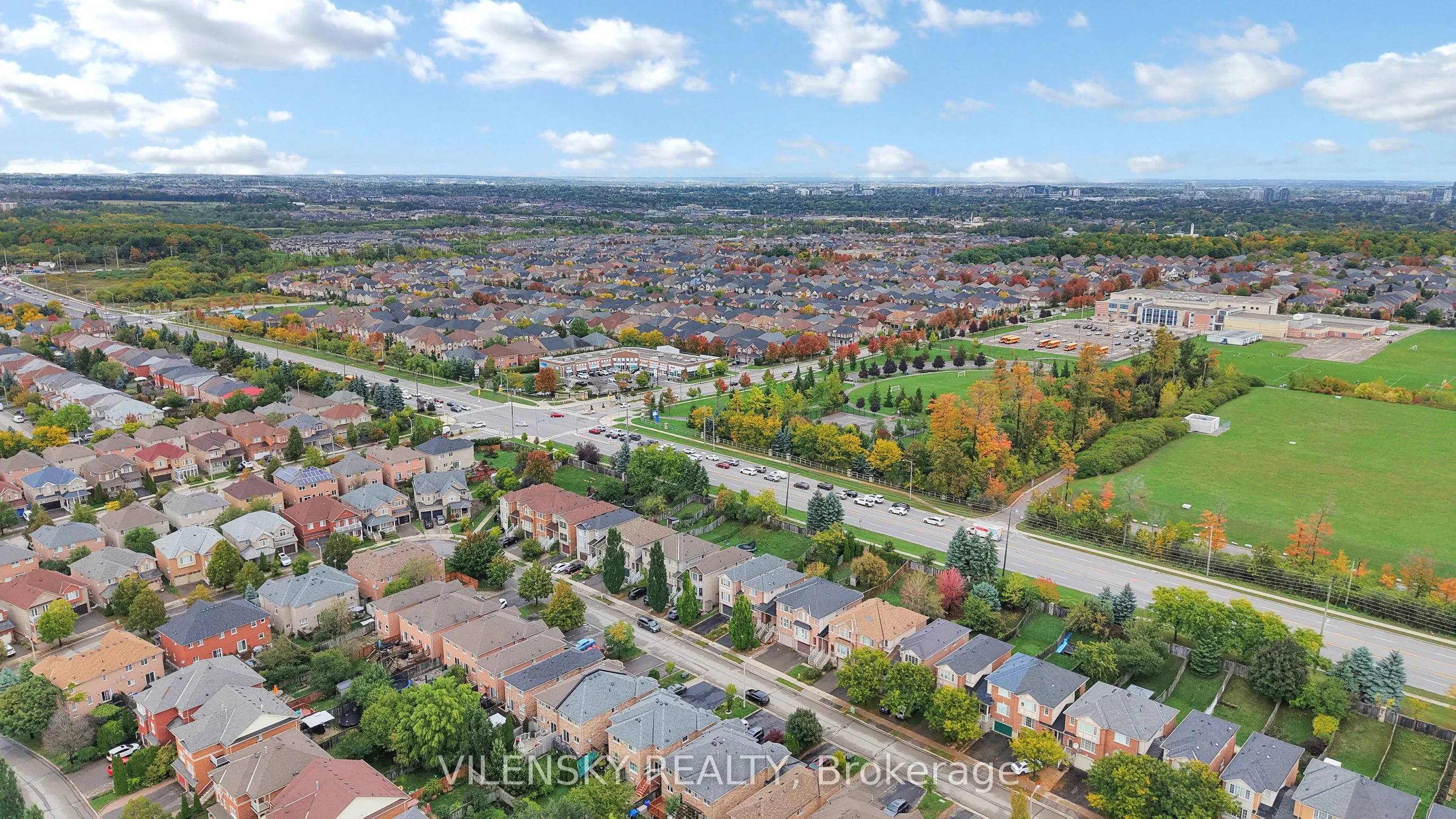 124 Foxfield Crescent