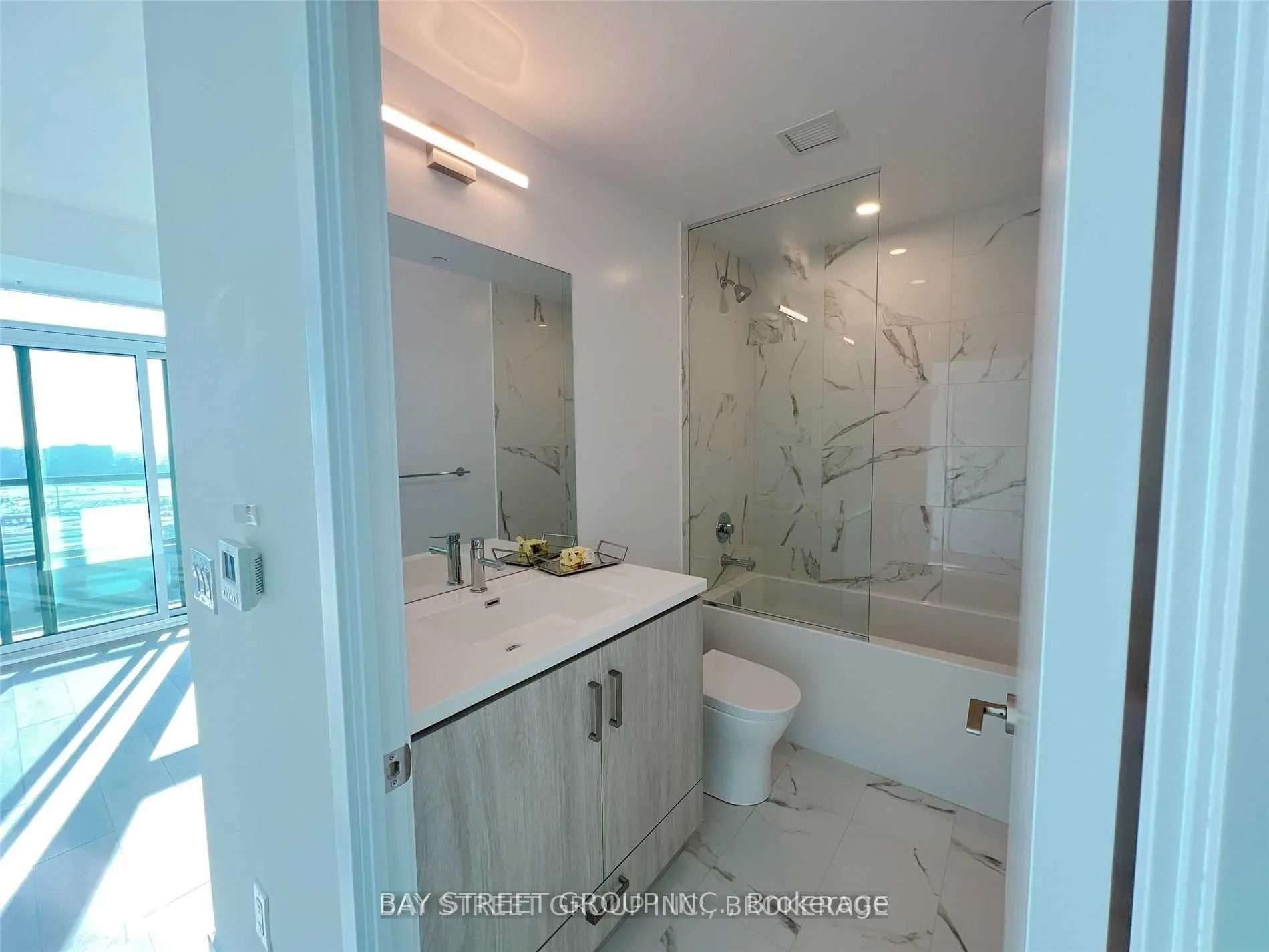 10 Honeycrisp Crescent, #1709
