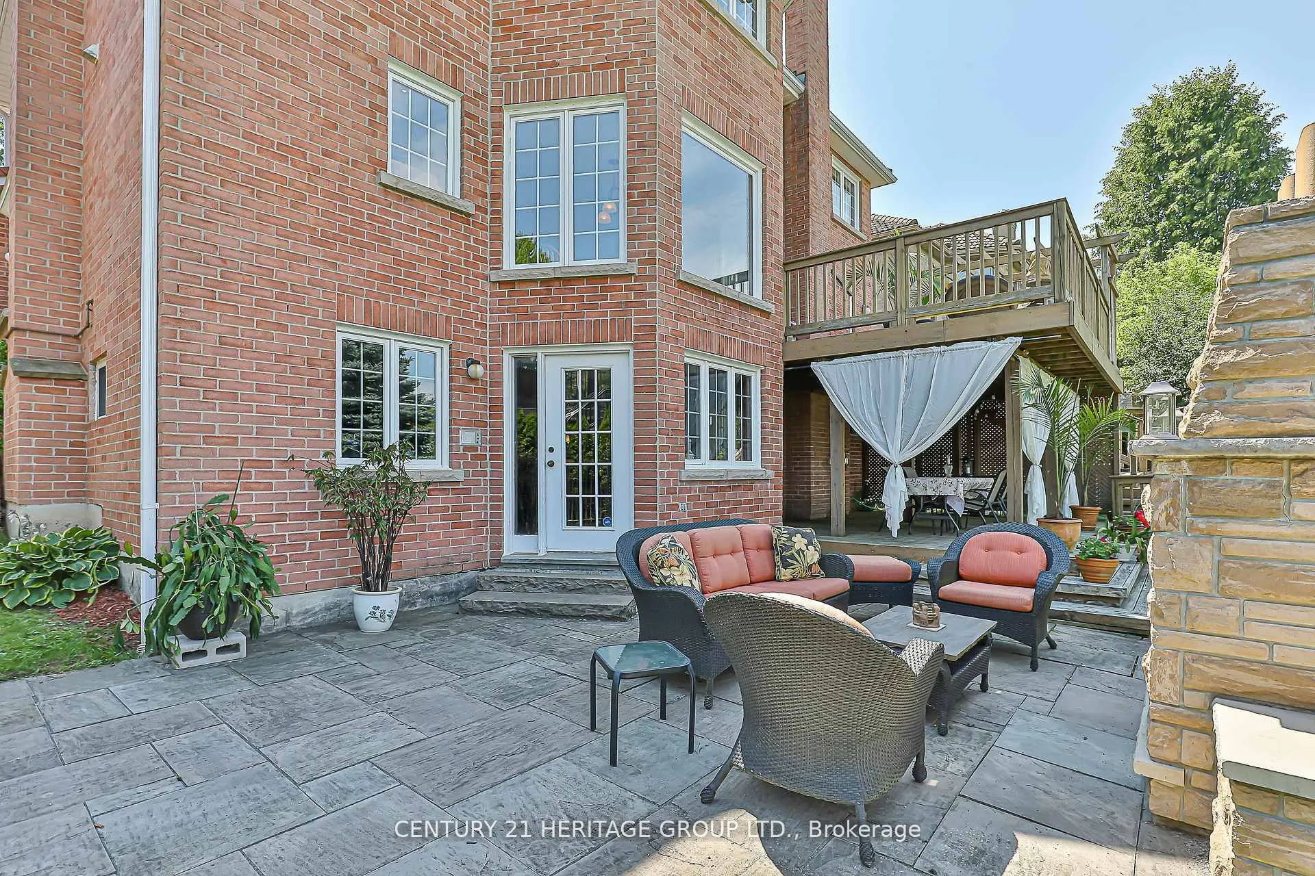 152 Cranberry Lane