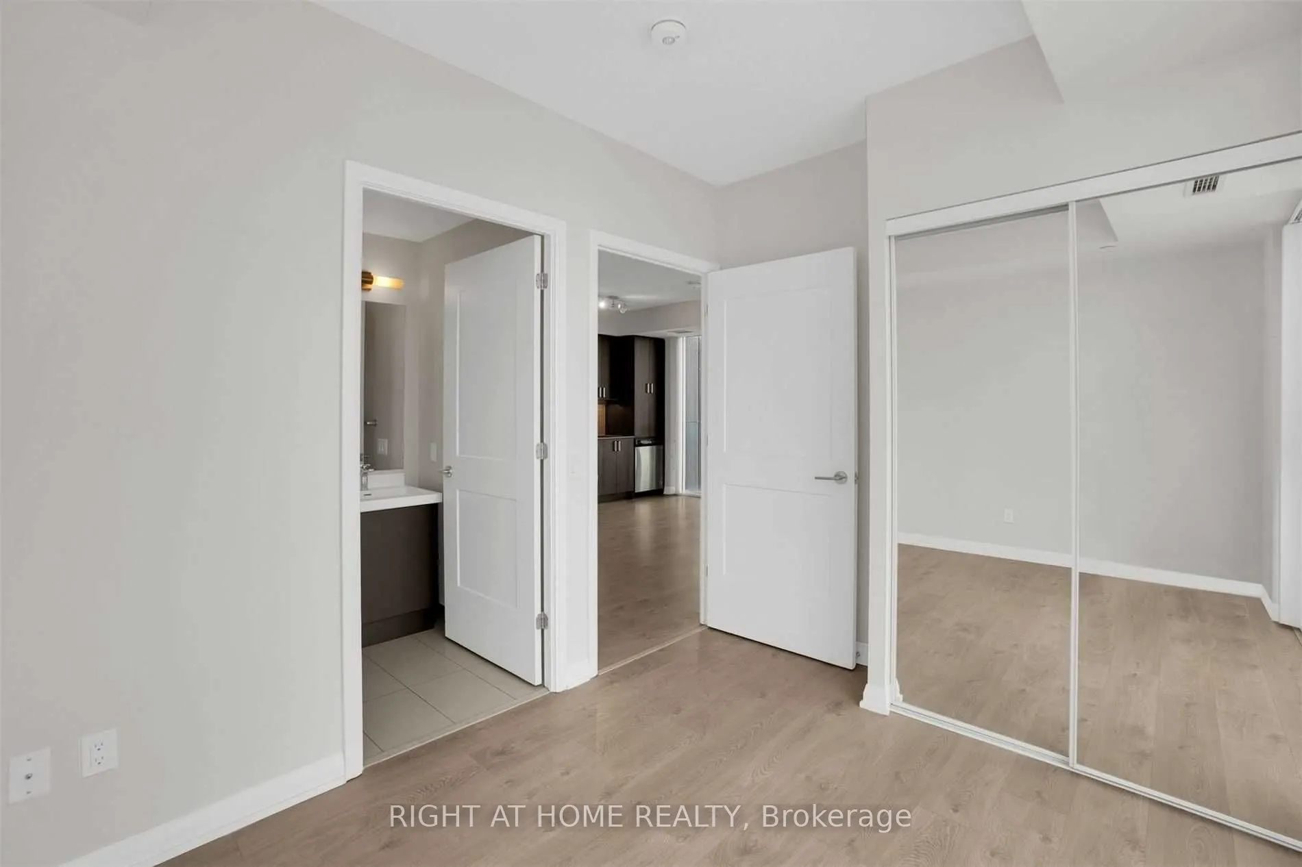 7895 Jane Street, #2115