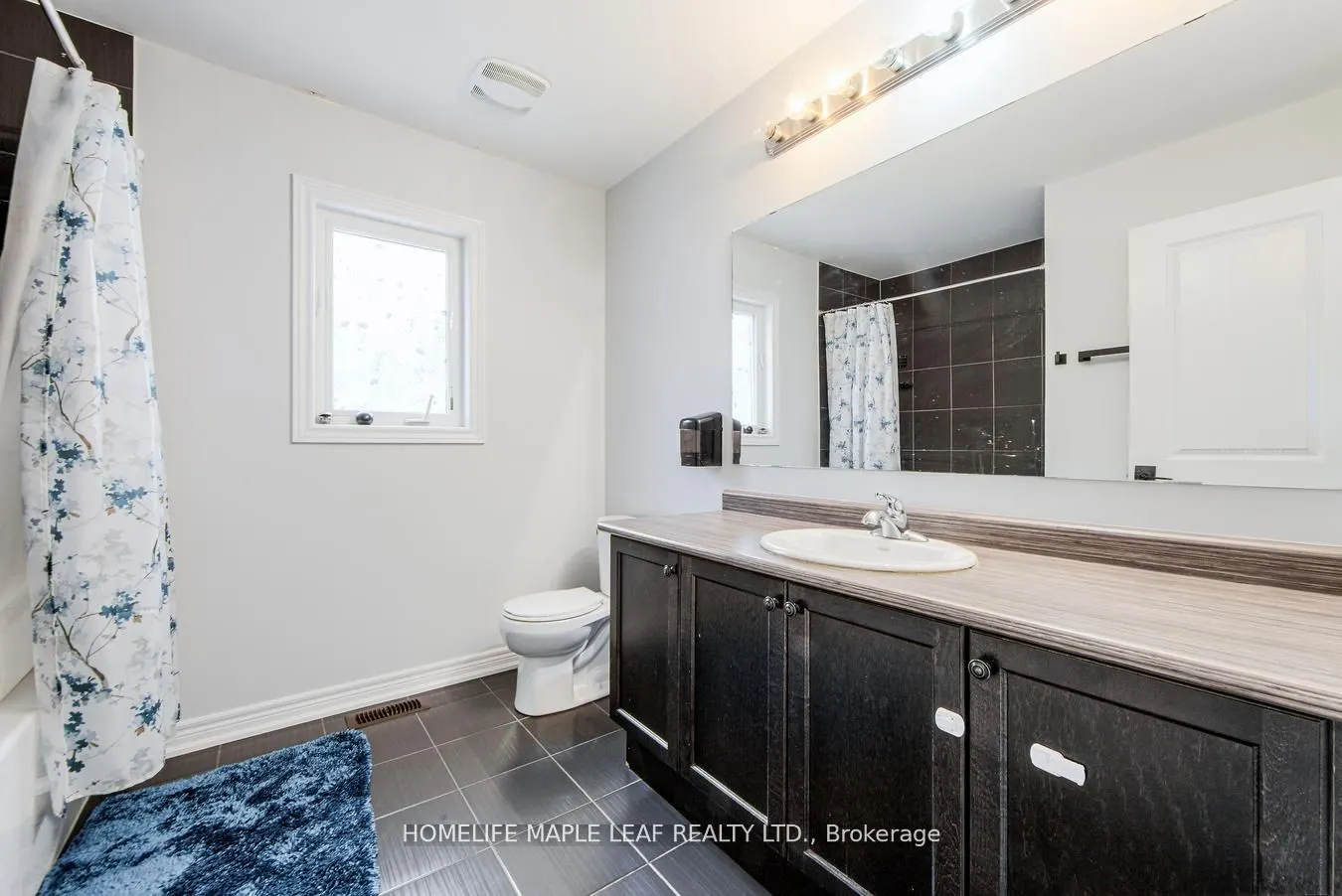 118 Lorne Thomas Place