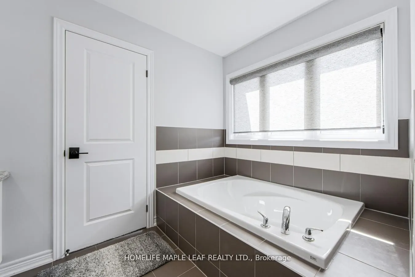 118 Lorne Thomas Place