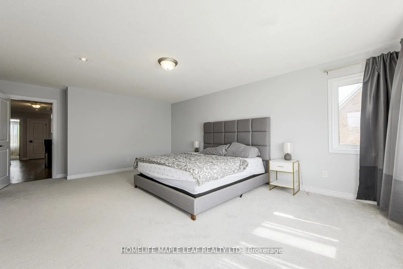 118 Lorne Thomas Place