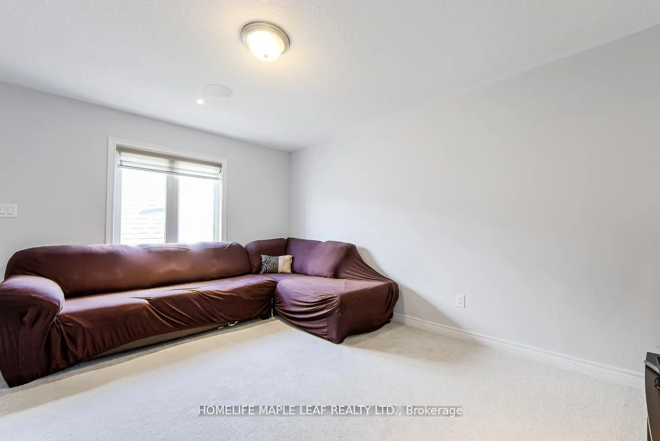 118 Lorne Thomas Place