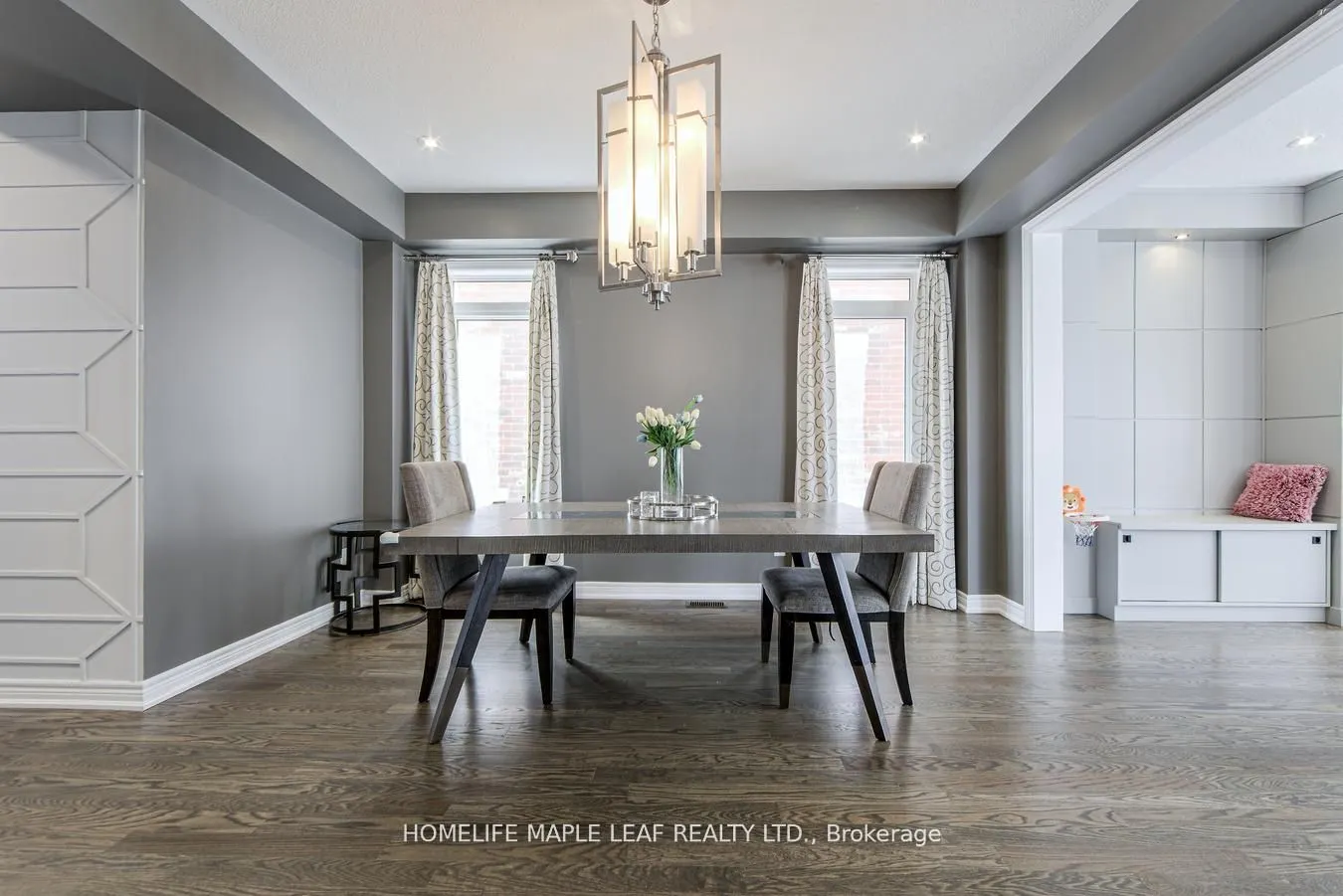 118 Lorne Thomas Place