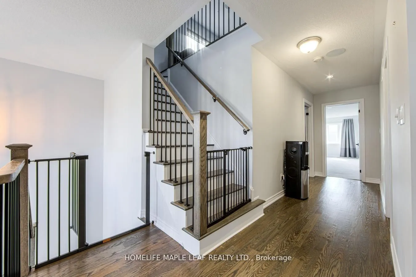 118 Lorne Thomas Place