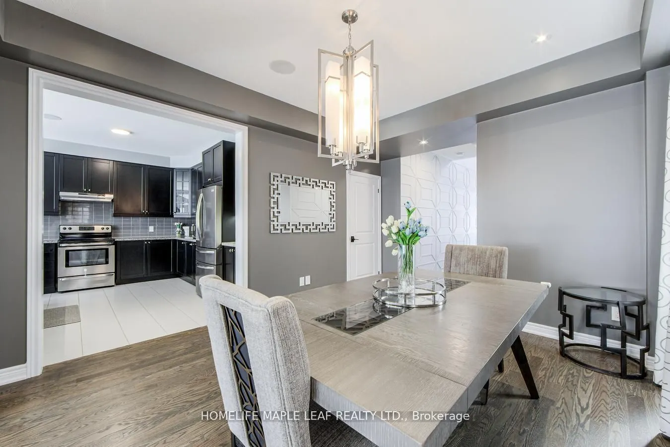 118 Lorne Thomas Place