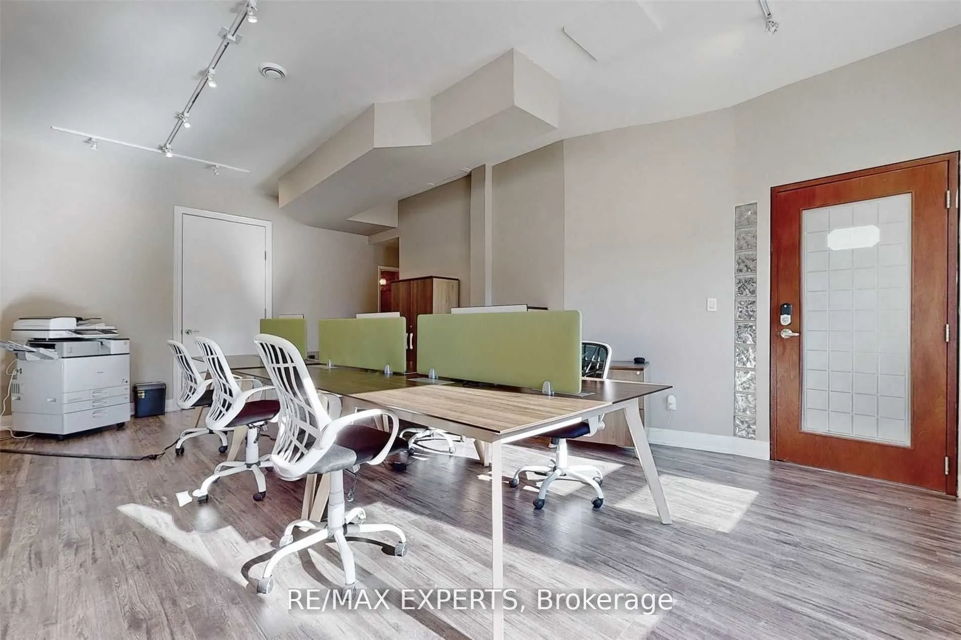 30 Wertheim Court, #18 (Entire Property)