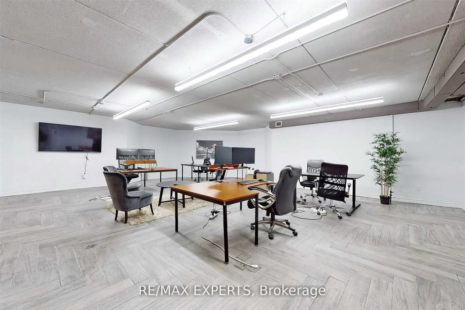 30 Wertheim Court, #18 (Entire Property)