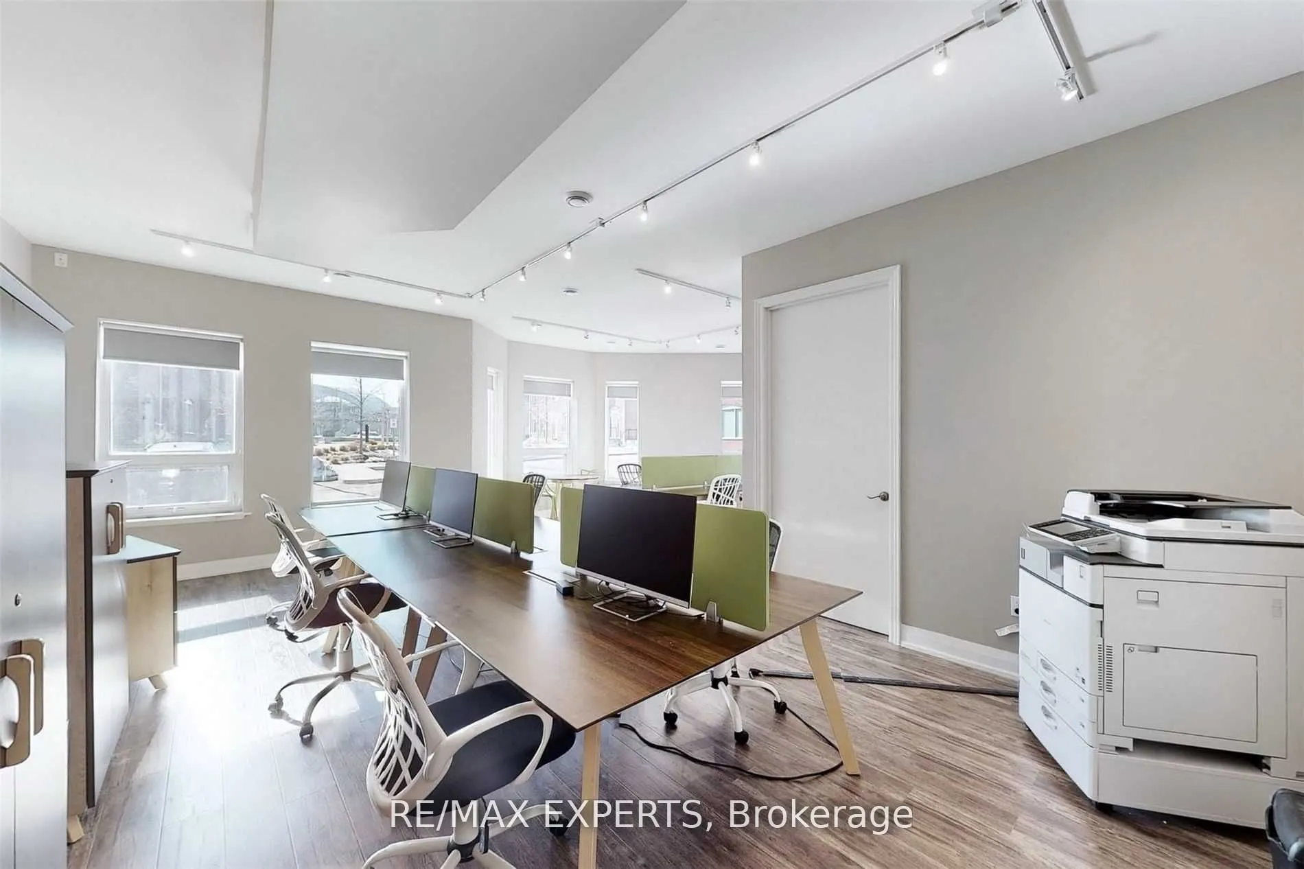 30 Wertheim Court, #18 (1st Floor)