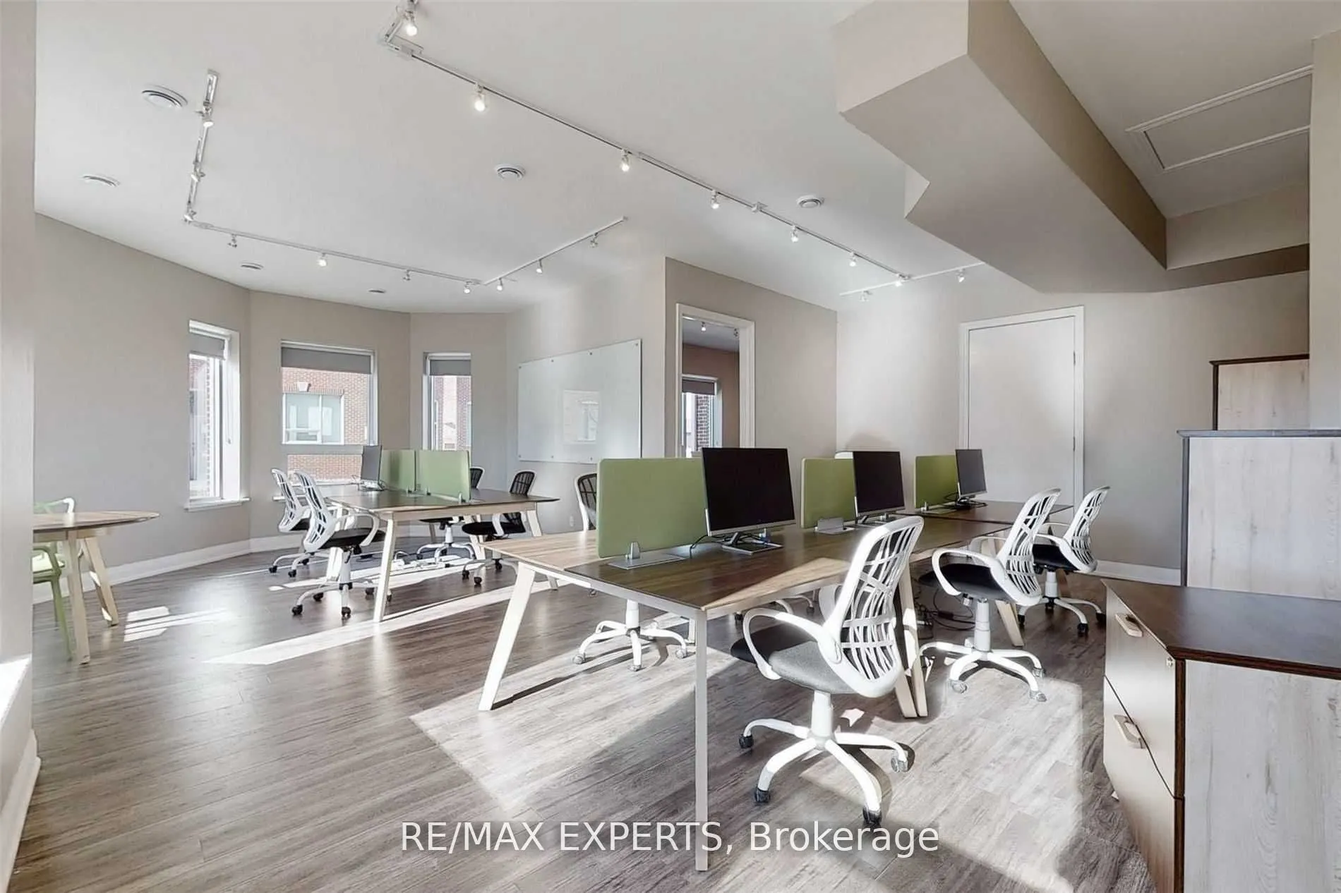 30 Wertheim Court, #18 (1st Floor)