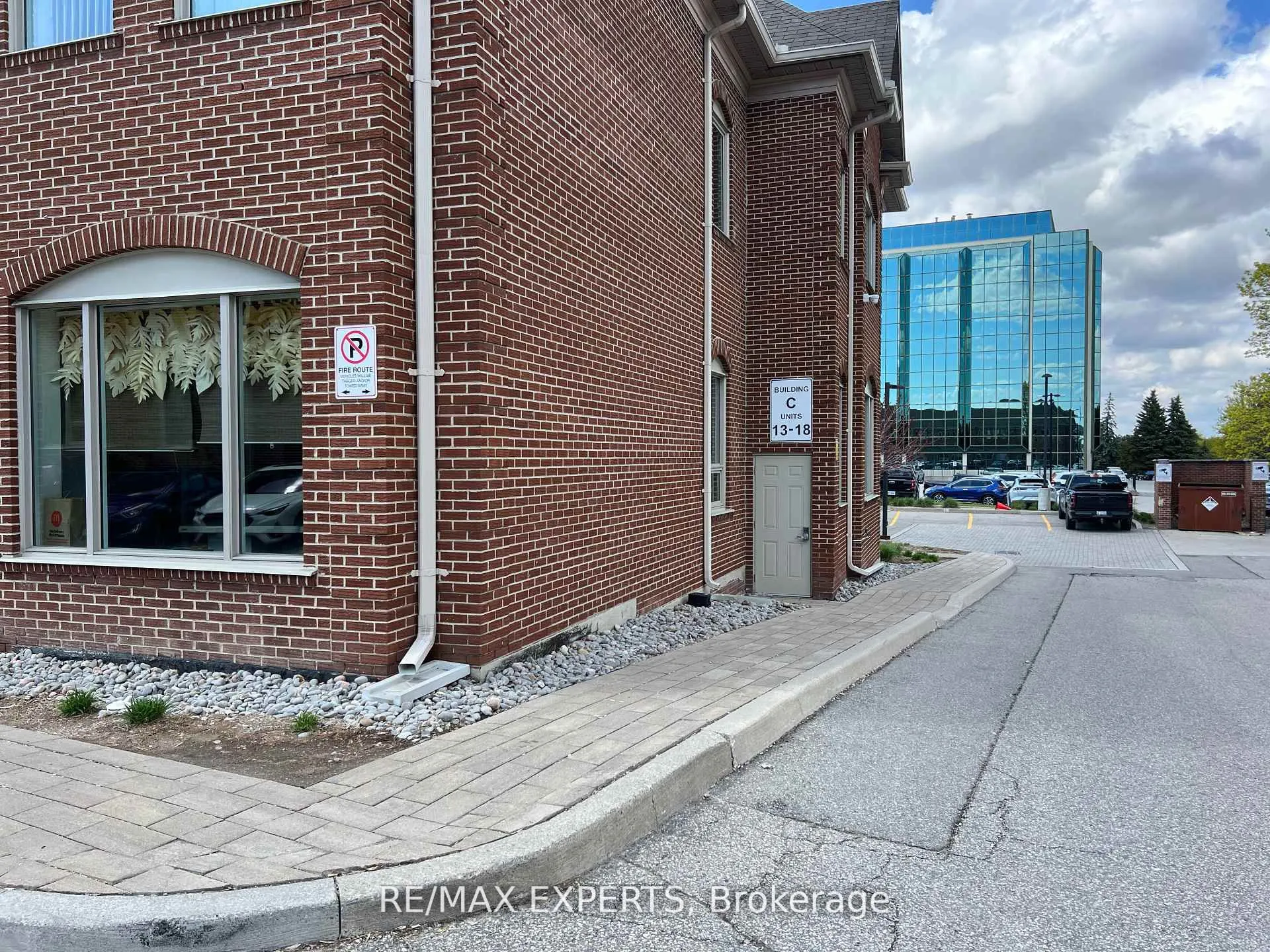 30 Wertheim Court, #18 (Lower)