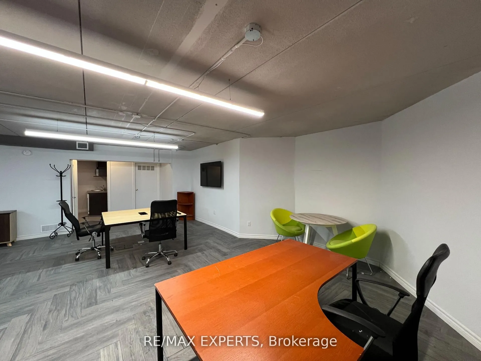 30 Wertheim Court, #18 (Lower)