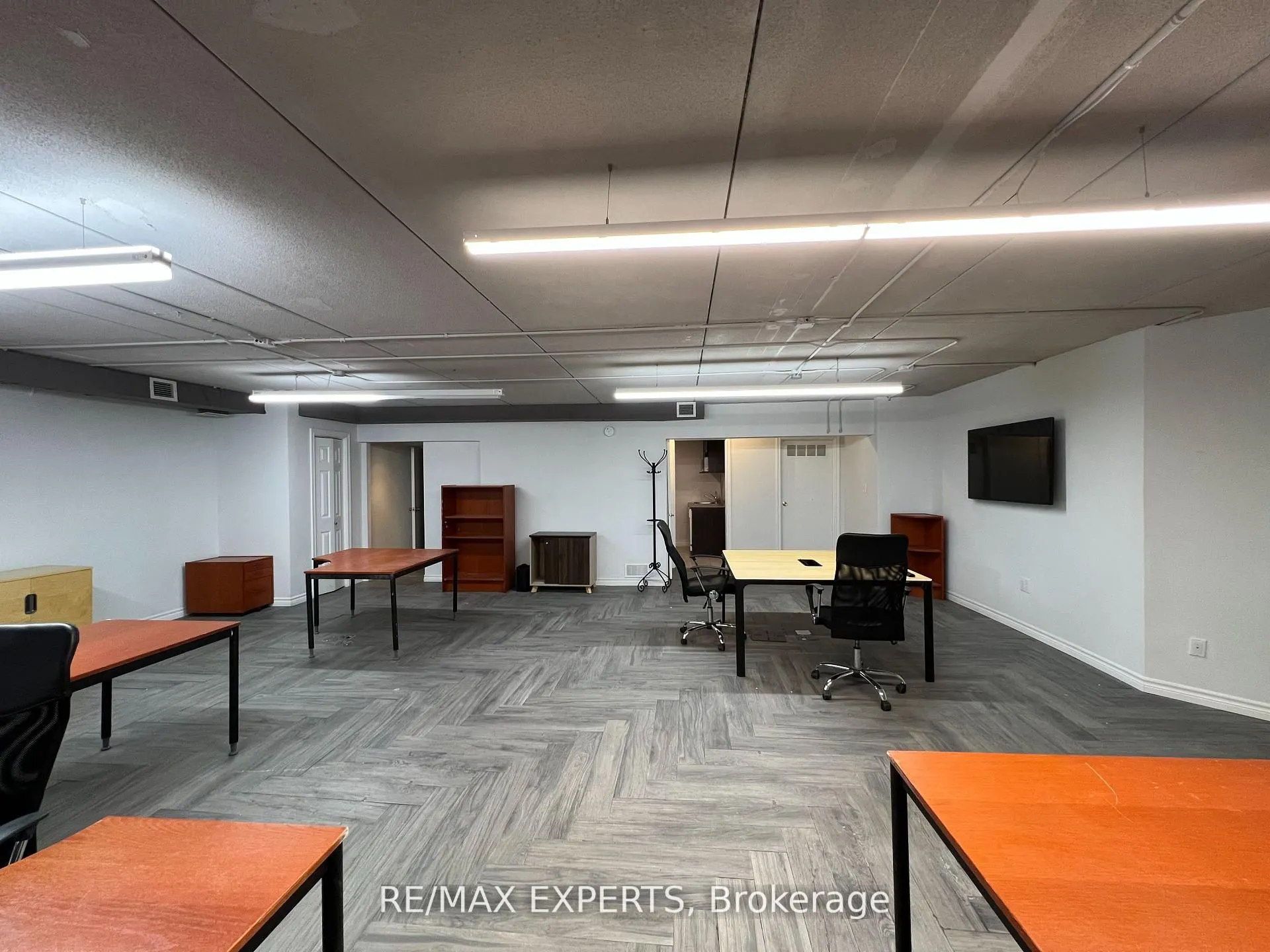 30 Wertheim Court, #18 (Lower)