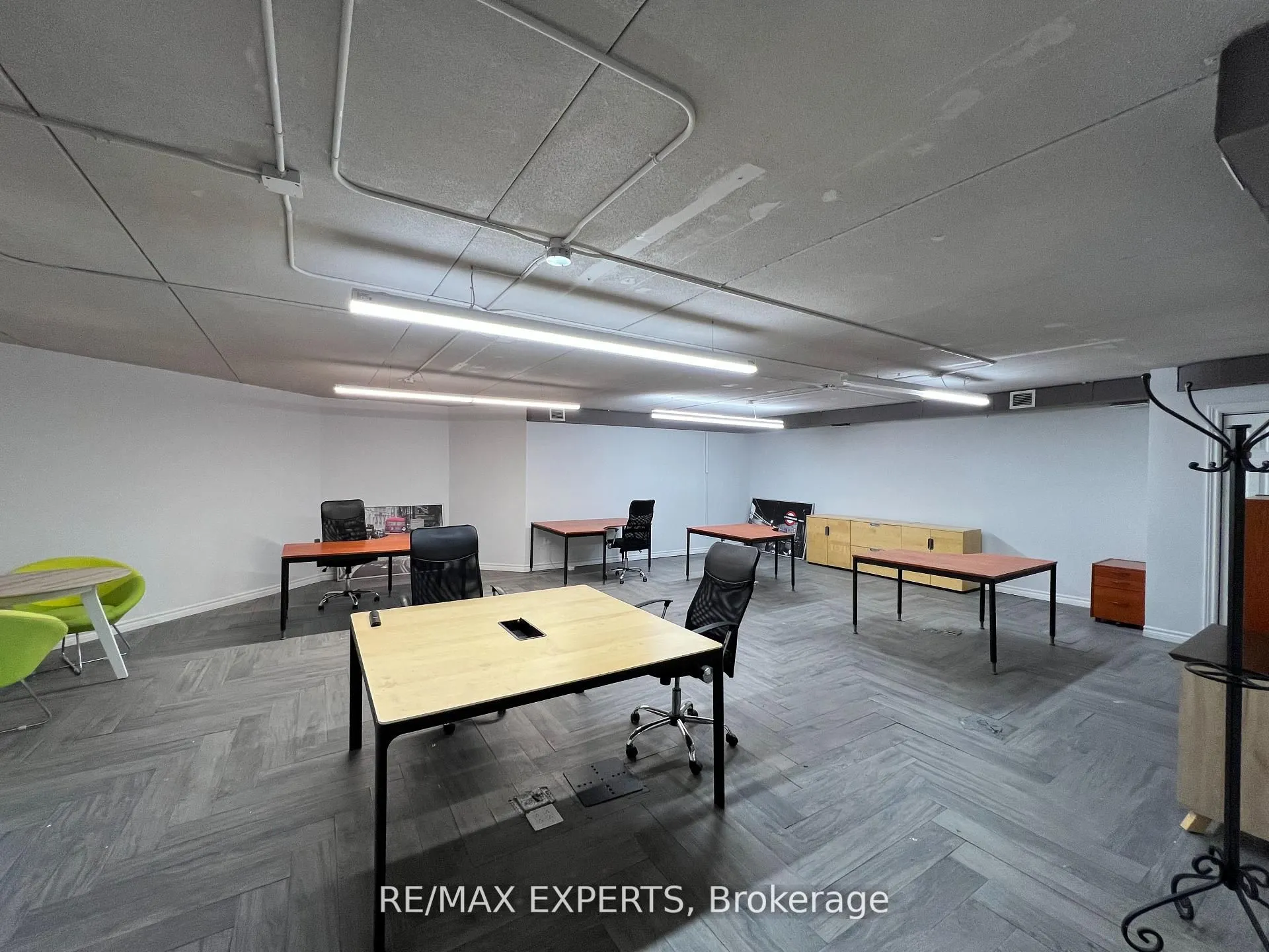 30 Wertheim Court, #18 (Lower)