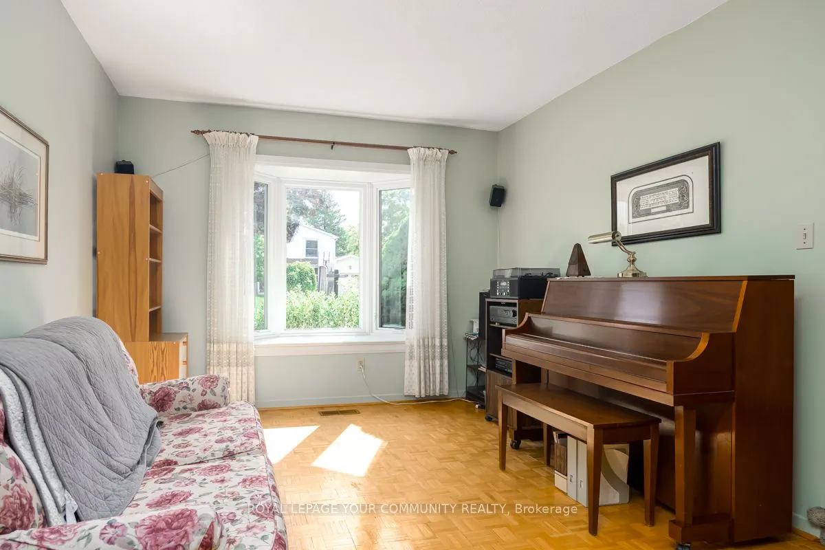 42 Lillooet Crescent