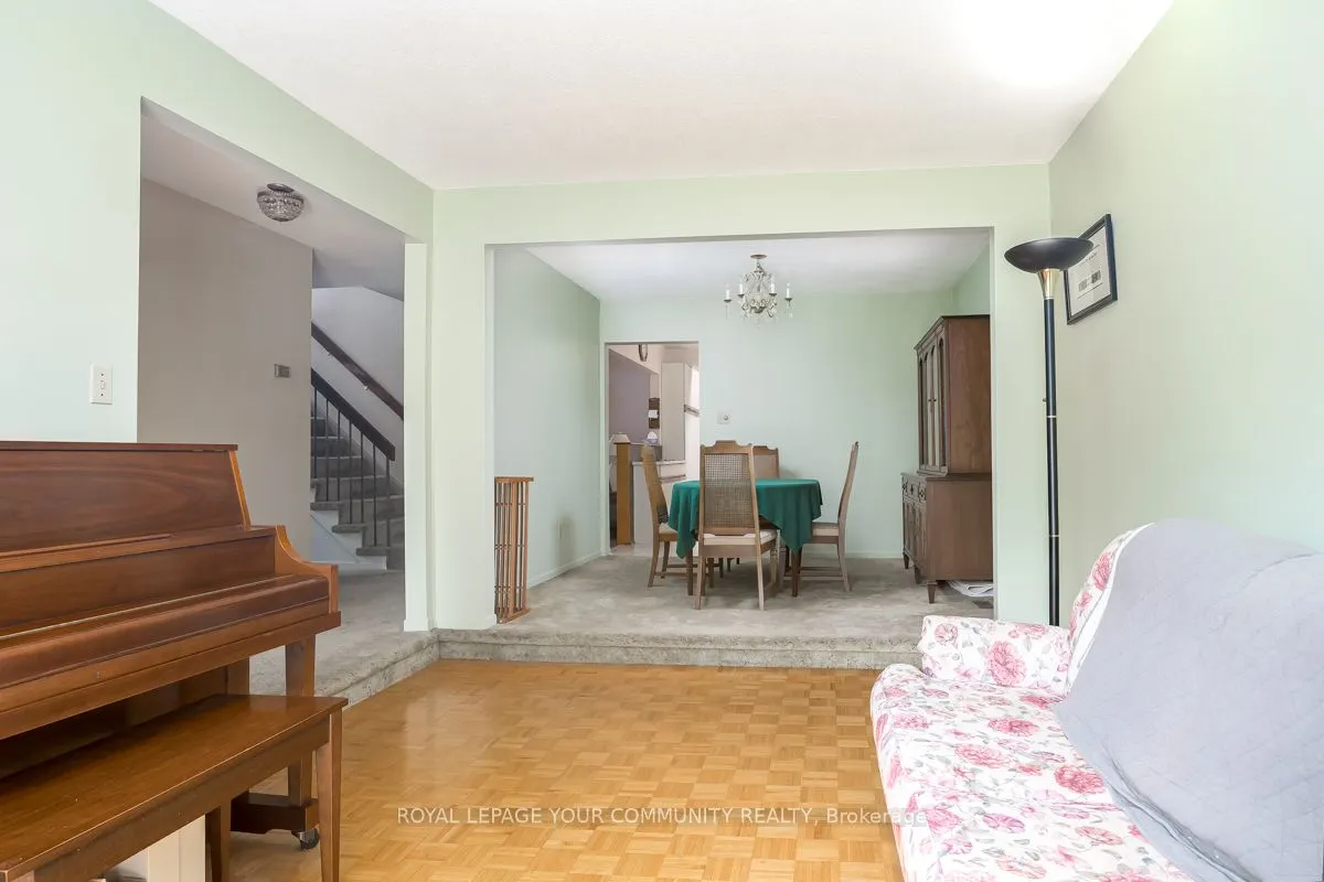42 Lillooet Crescent