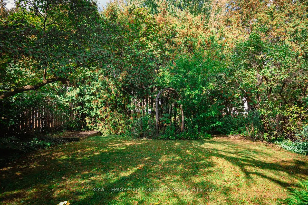 42 Lillooet Crescent