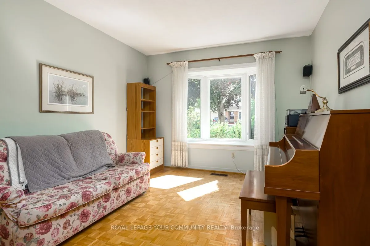 42 Lillooet Crescent