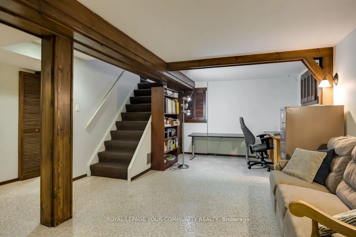42 Lillooet Crescent