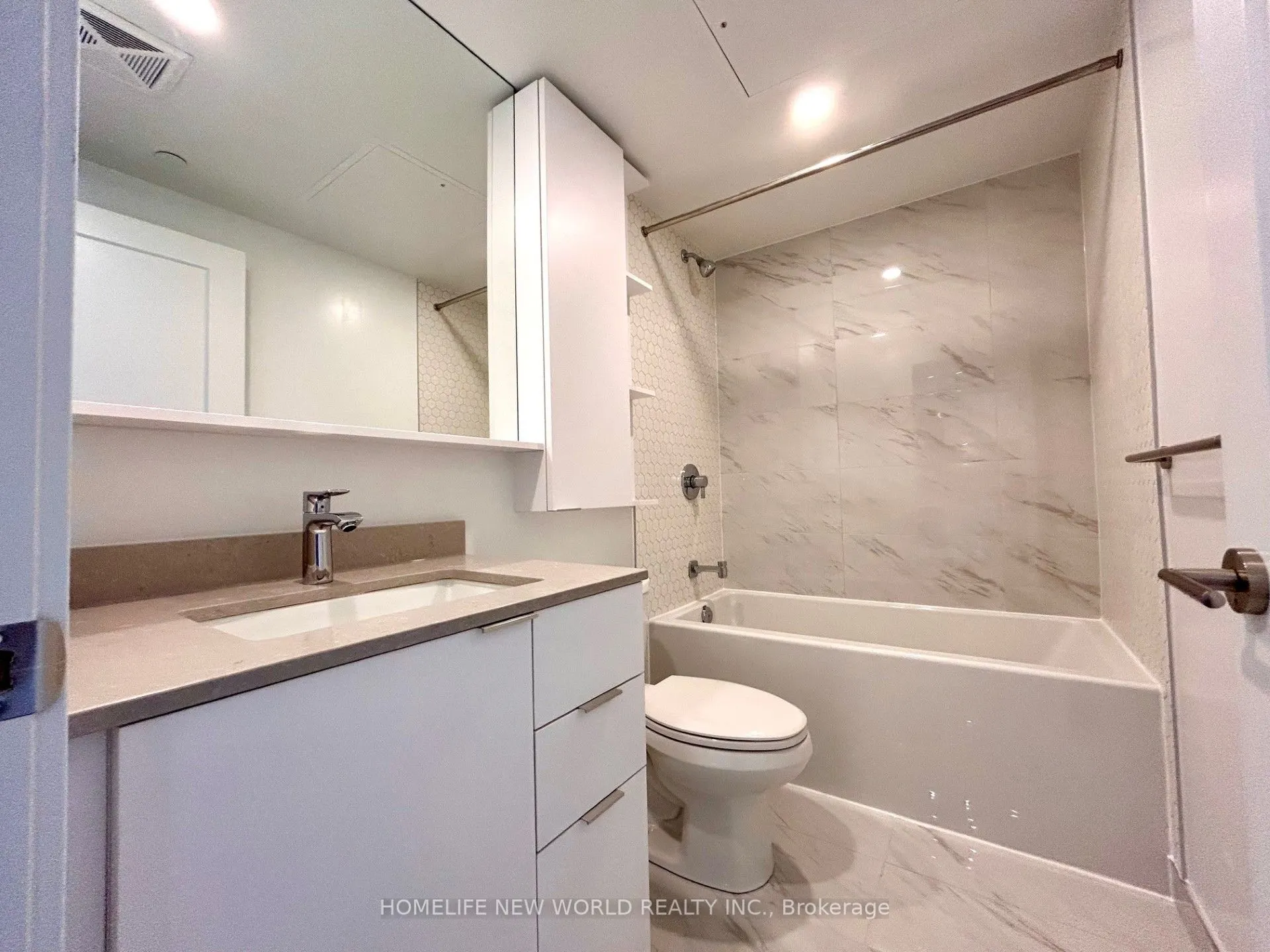 8 Cedarland Drive, #1015