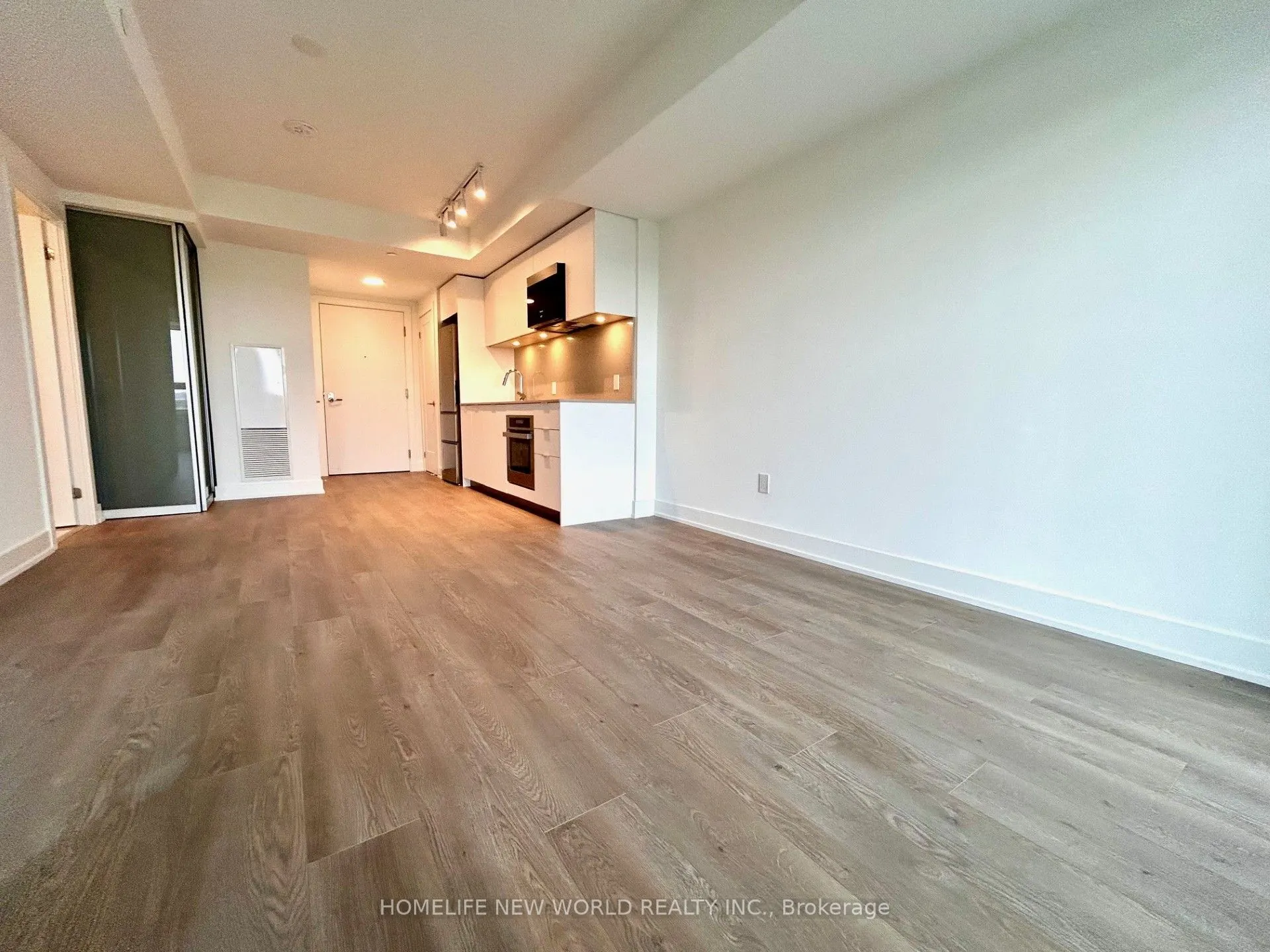 8 Cedarland Drive, #1015