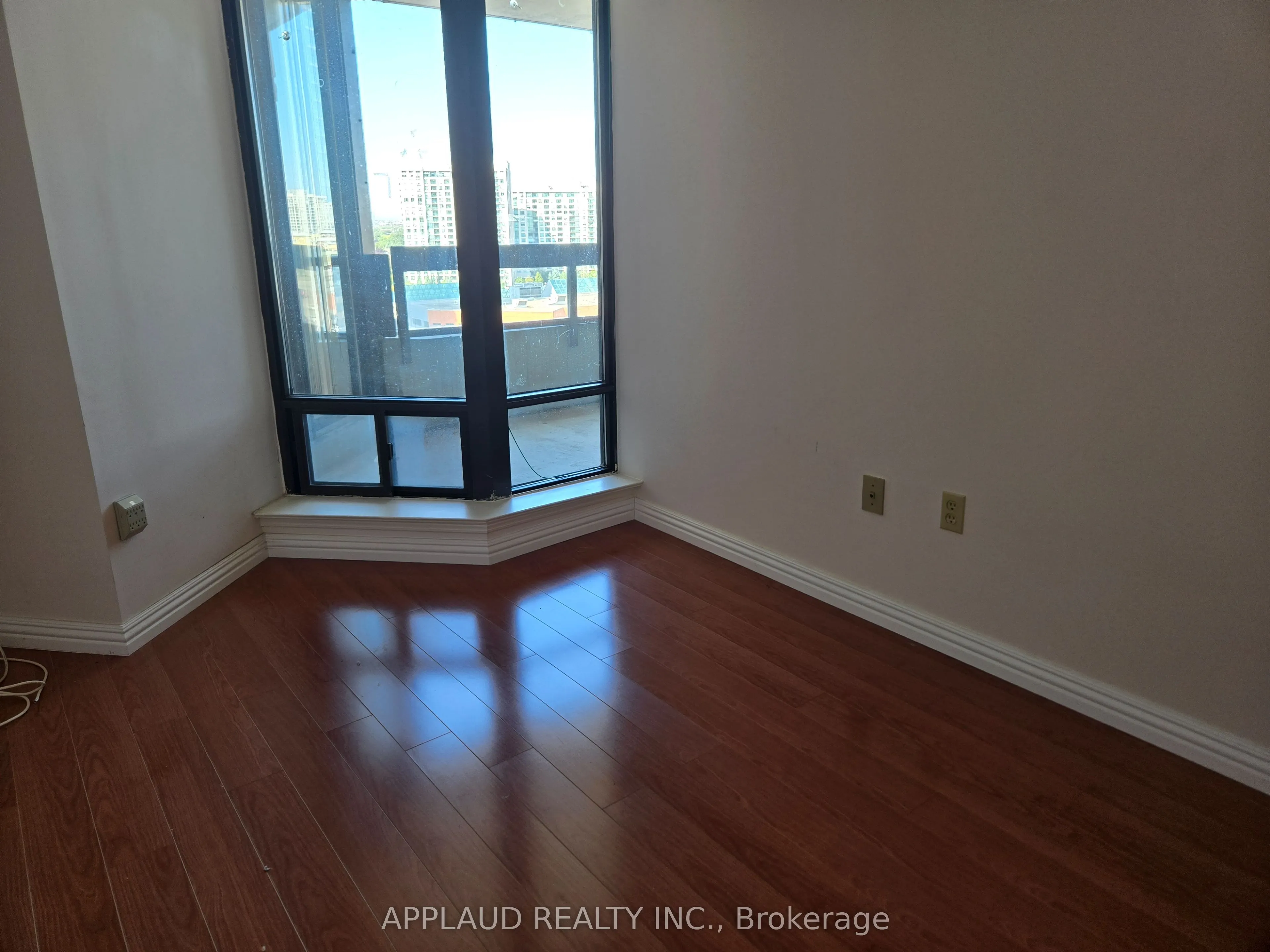 7460 Bathurst Street, #1401