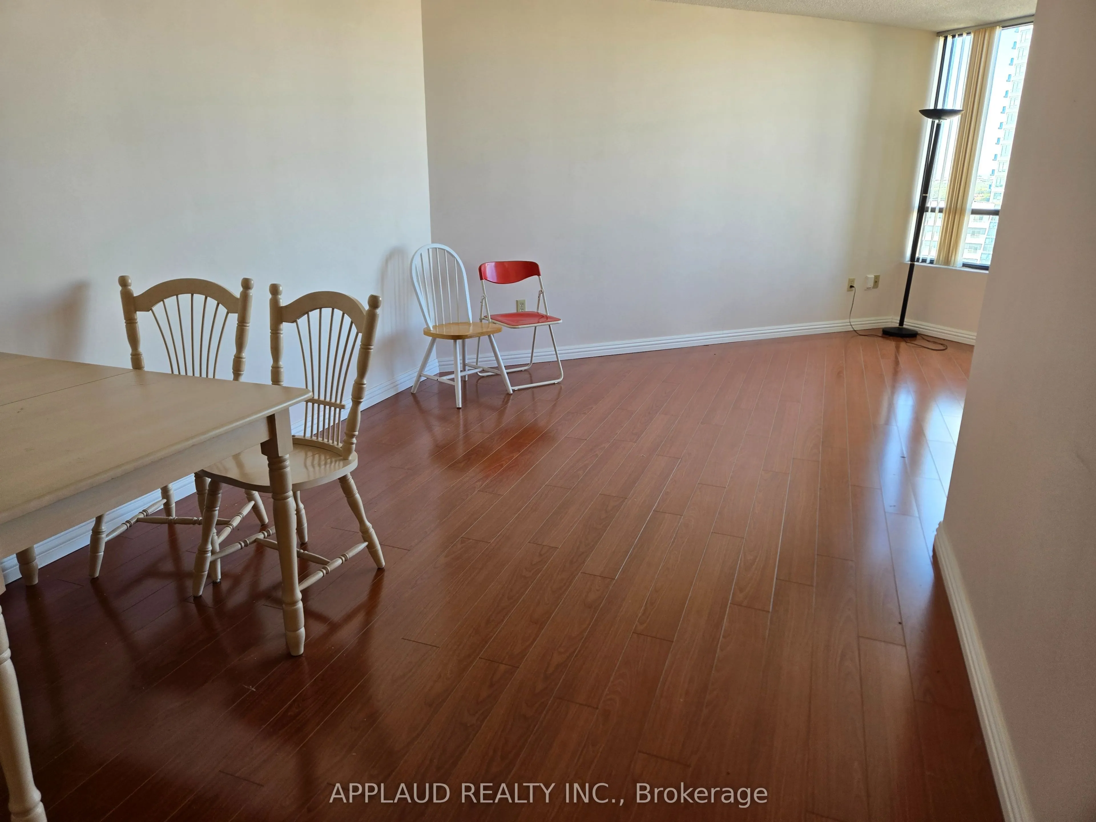7460 Bathurst Street, #1401