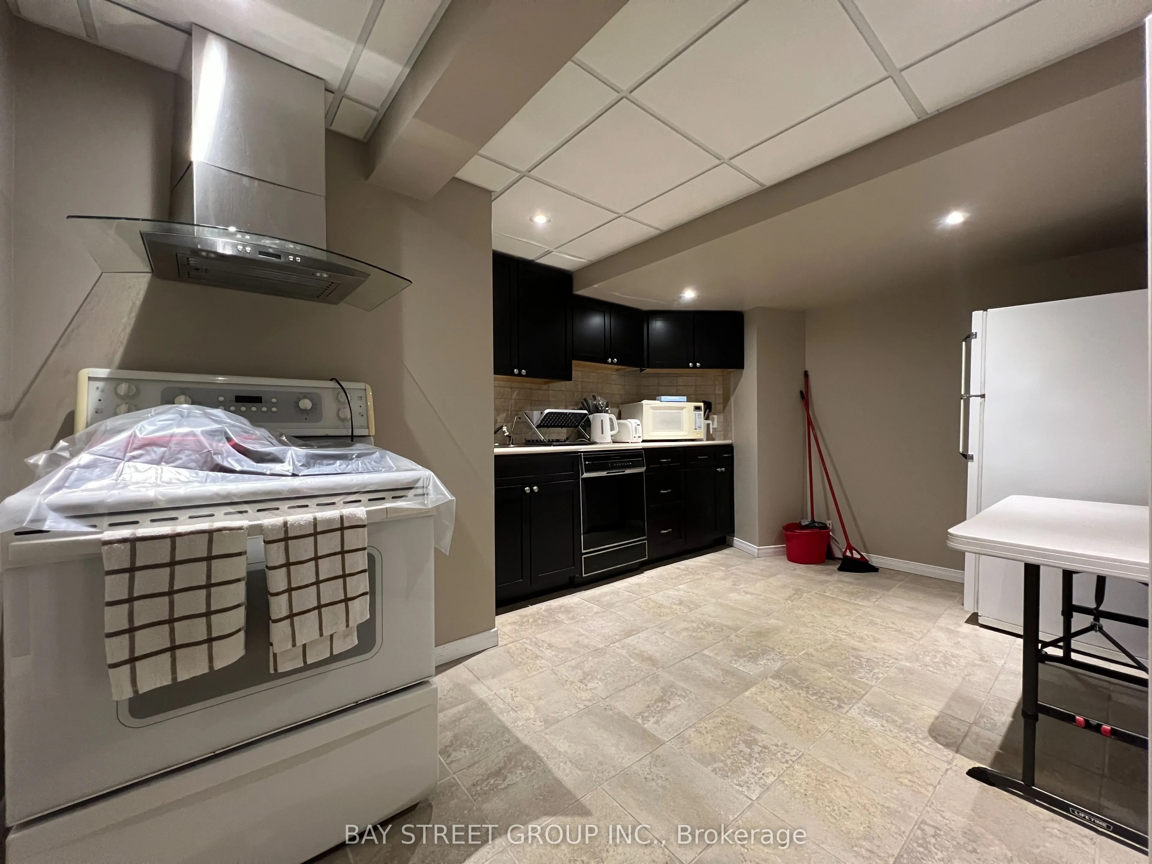 52 Loring Cres, #Bsmt