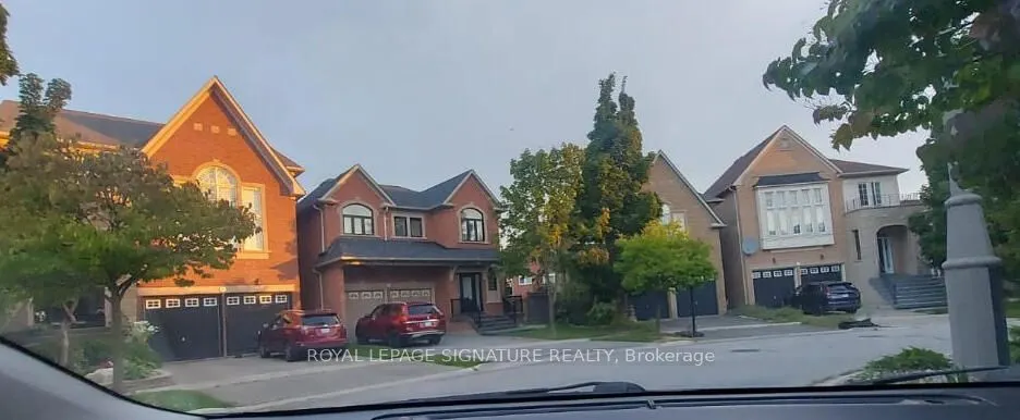 49 Carnoustie Crescent