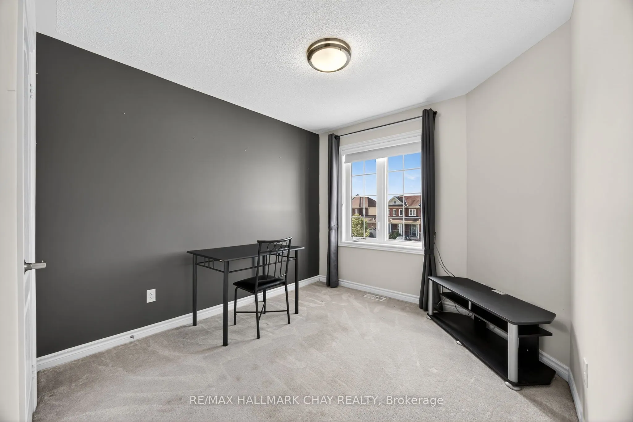 115 Collier Crescent