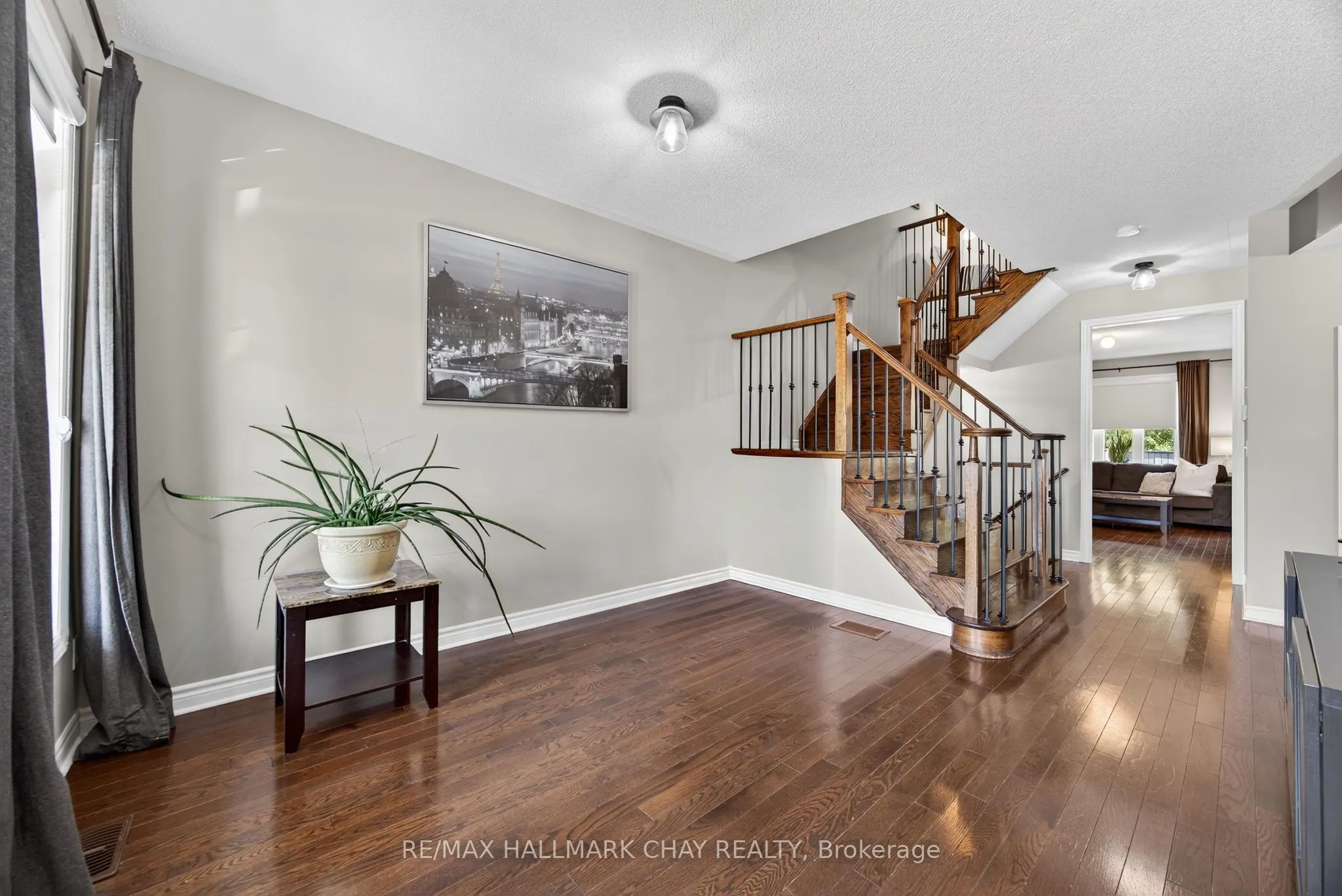 115 Collier Crescent