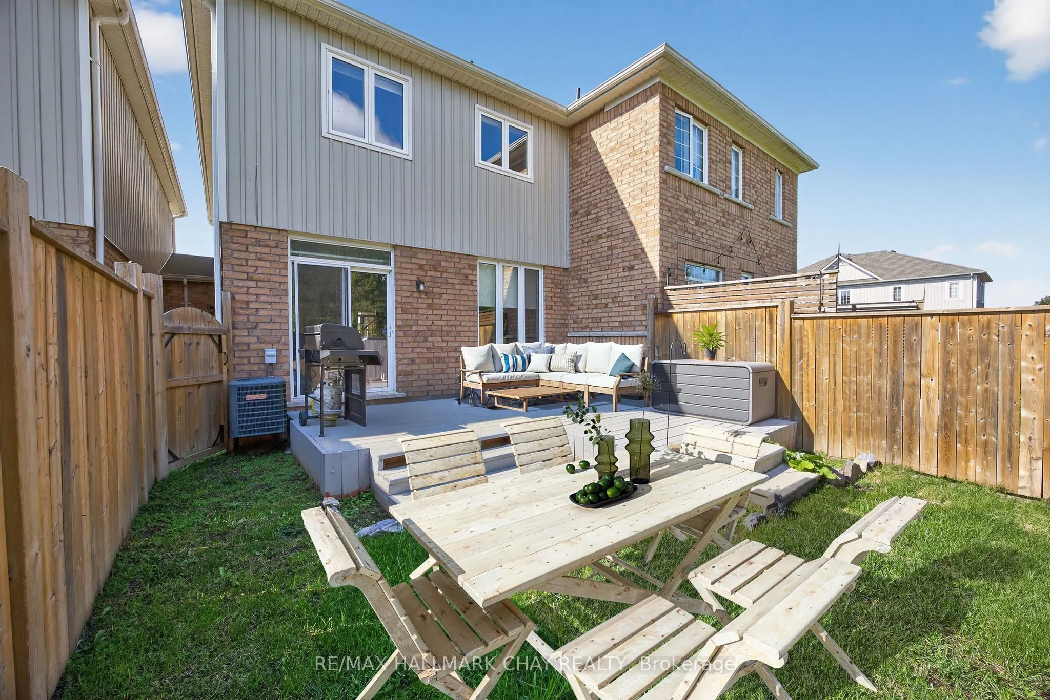 115 Collier Crescent
