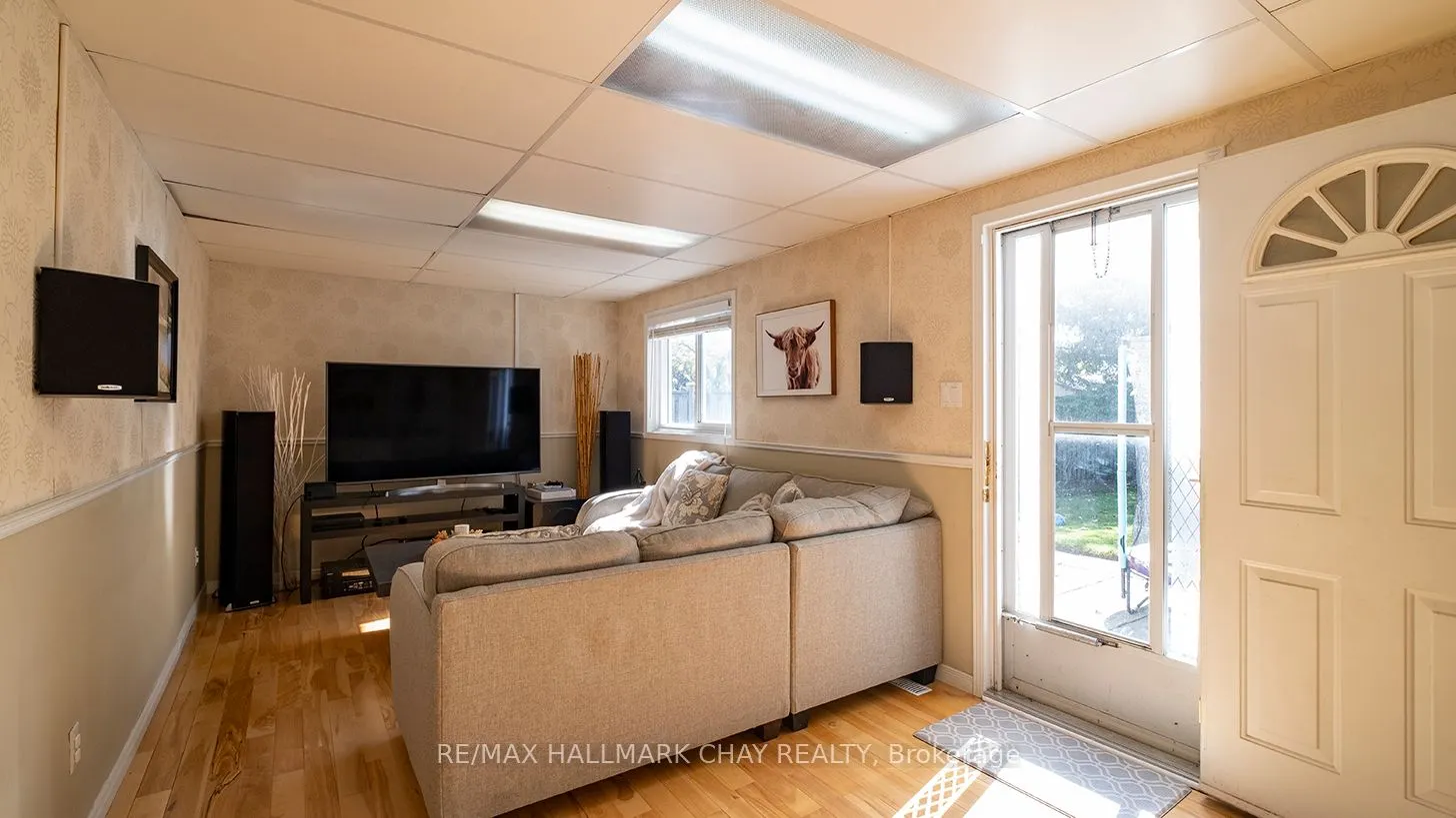 151 Orchard Heights Boulevard