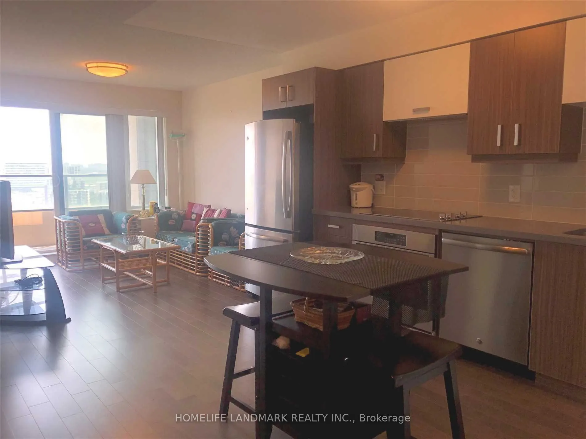 18 Uptown Drive, #2105