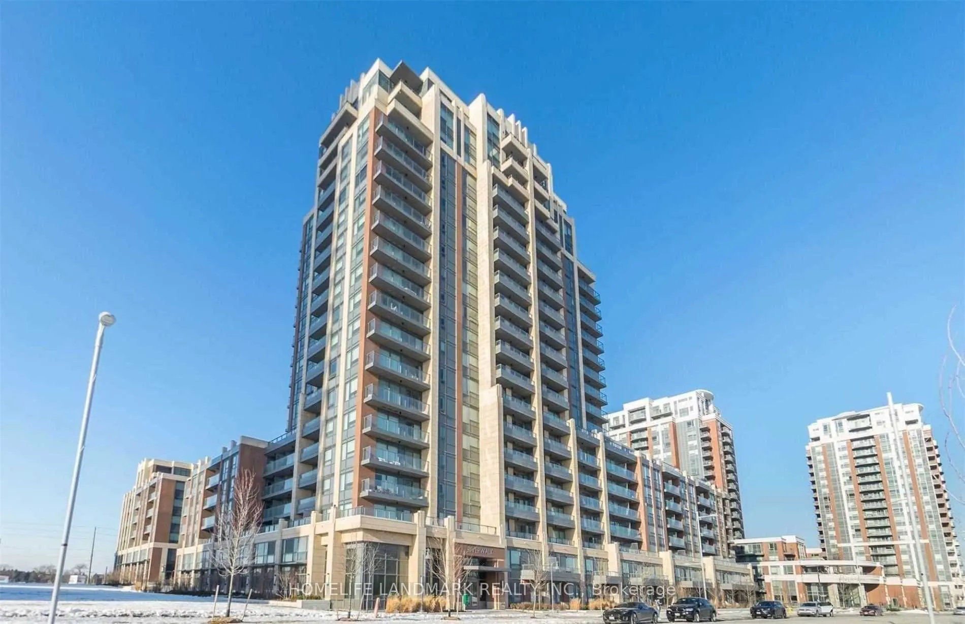 18 Uptown Drive, #2105